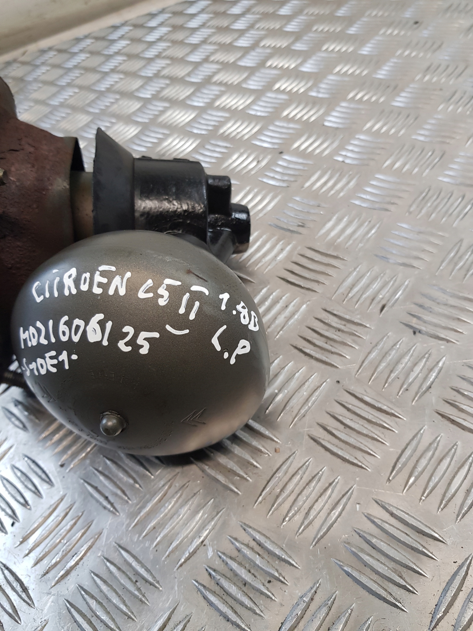 shock absorber HYDRAULICZNY GRUSZKA left front 9642090680 CITROEN C5 II 03R