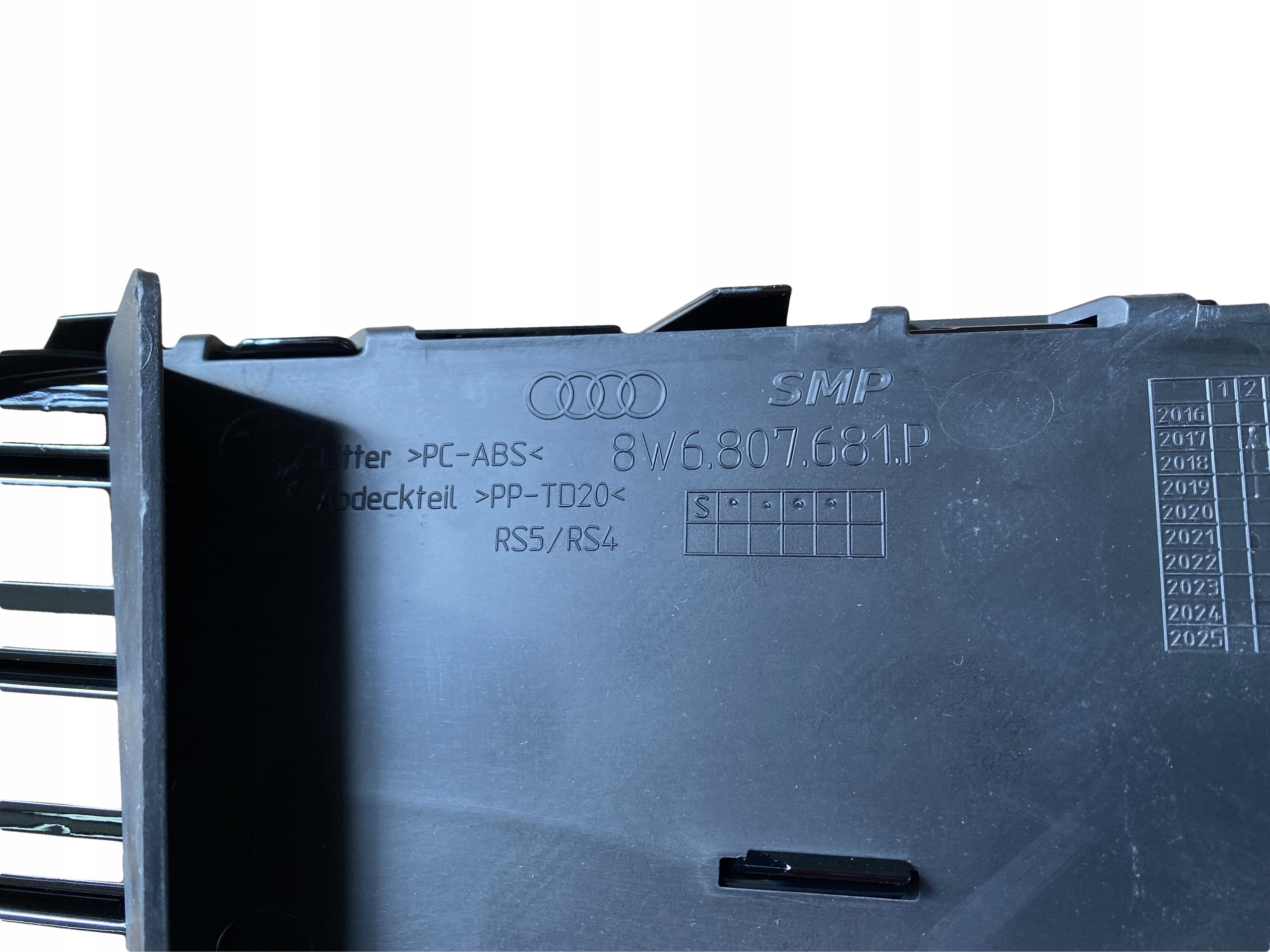 AUDI RS4 RS5 8W B9 KRATKI Paraurti 8W6807681P