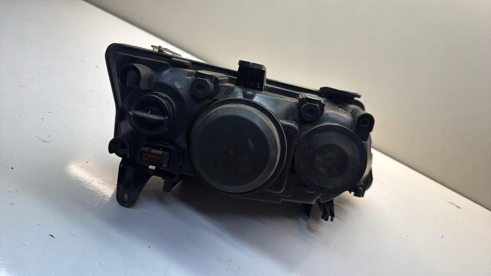 REFLEKTOR left light left front SAAB 93 9-3 XENON pre facelift 02-07 EUROPA