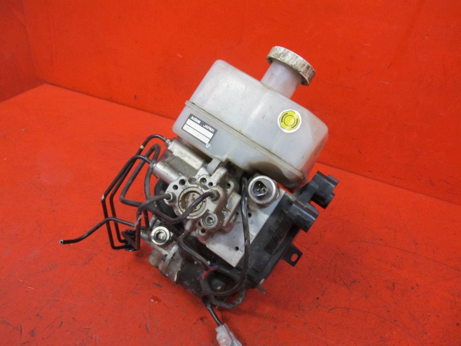 MITSUBISHI PAJERO 4 IV pump ABS control brakes MR569728