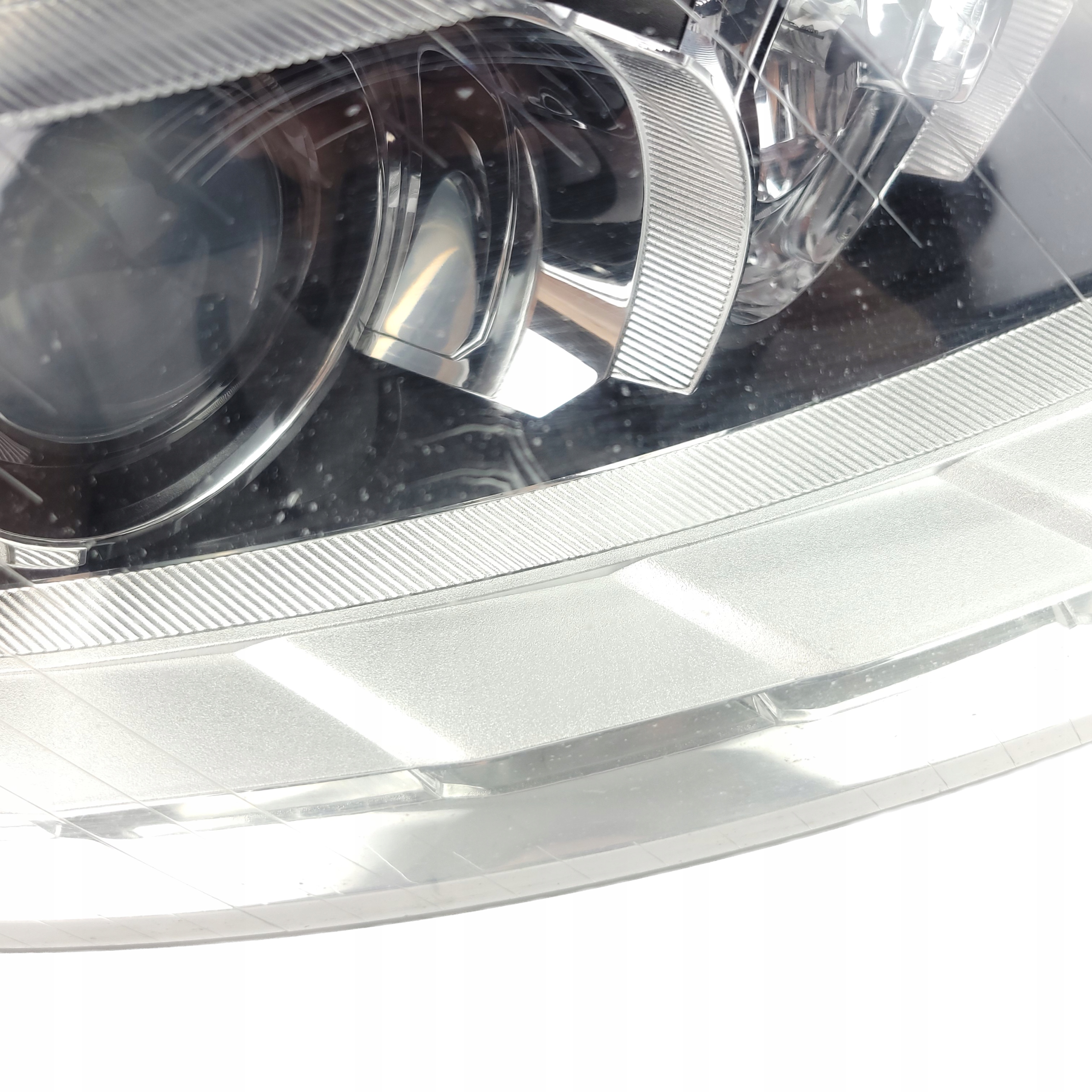AUDI A6 C6 LIFT light front front right BI-XENON positioning LED 4F0941030DH