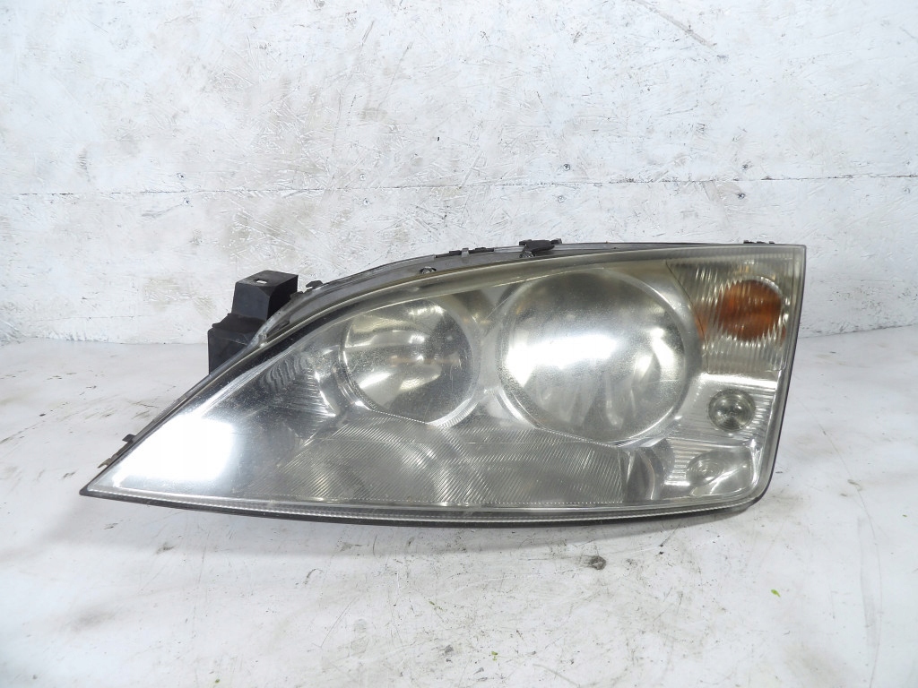 FORD MONDEO MK3 REFLEKTOR left 1S71-13006-AG