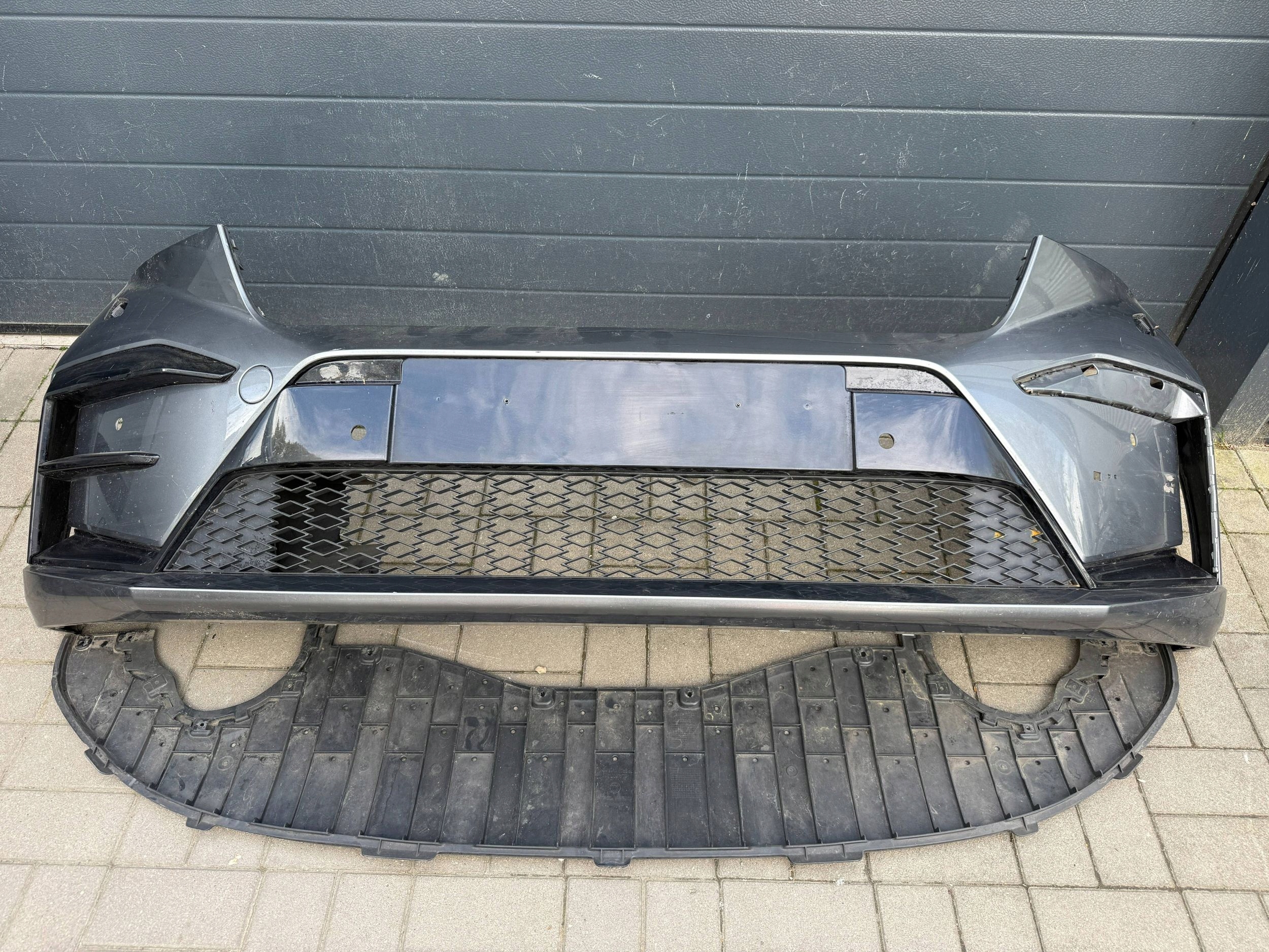Skoda Enyaq iV 20- bumper front front cover below bumper
