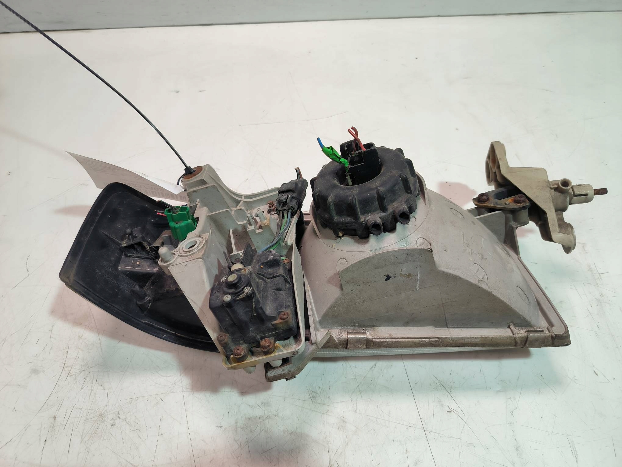 light left front EU MAZDA DEMIO and