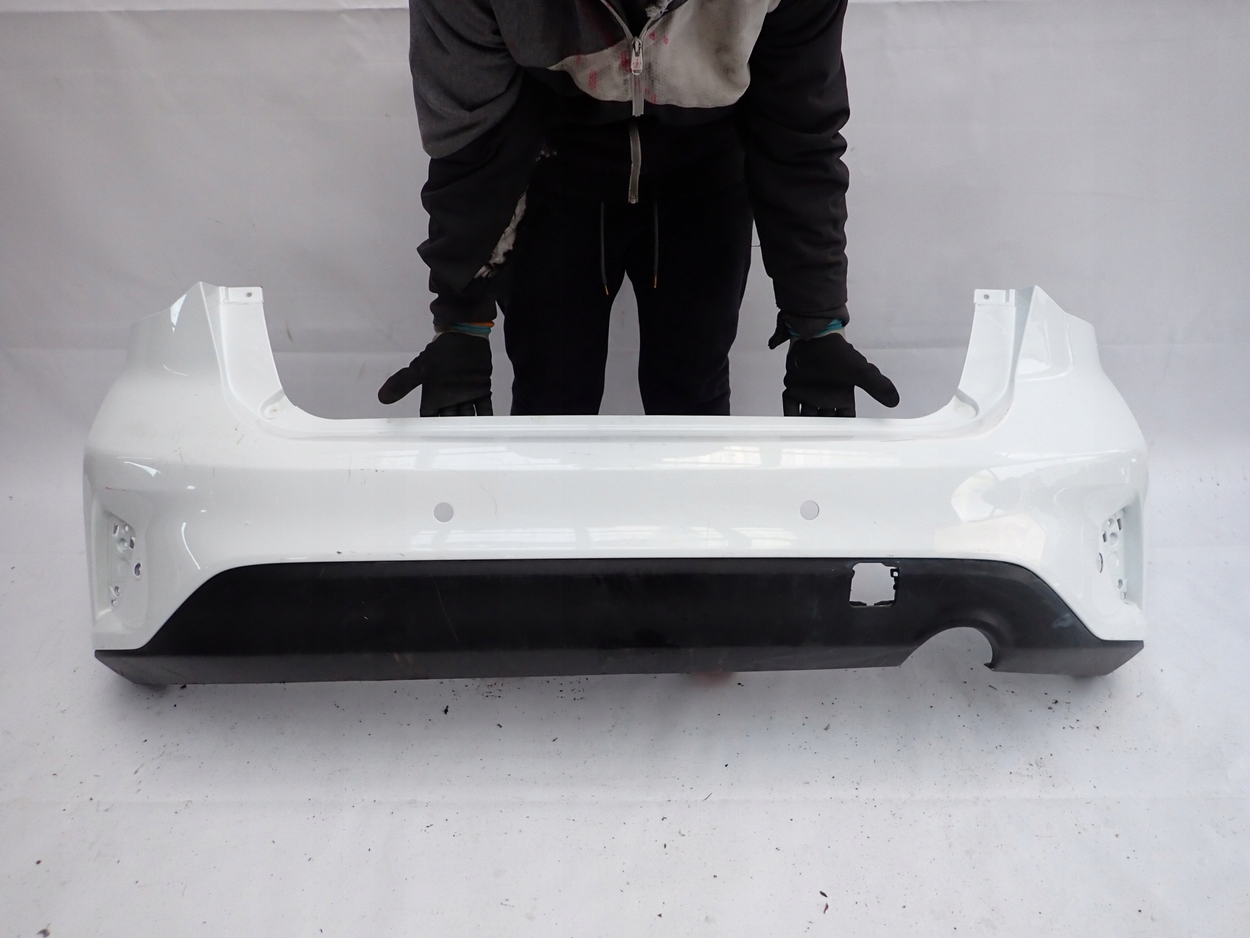 FORD FOCUS MK4 HB 18- bumper rear part rear