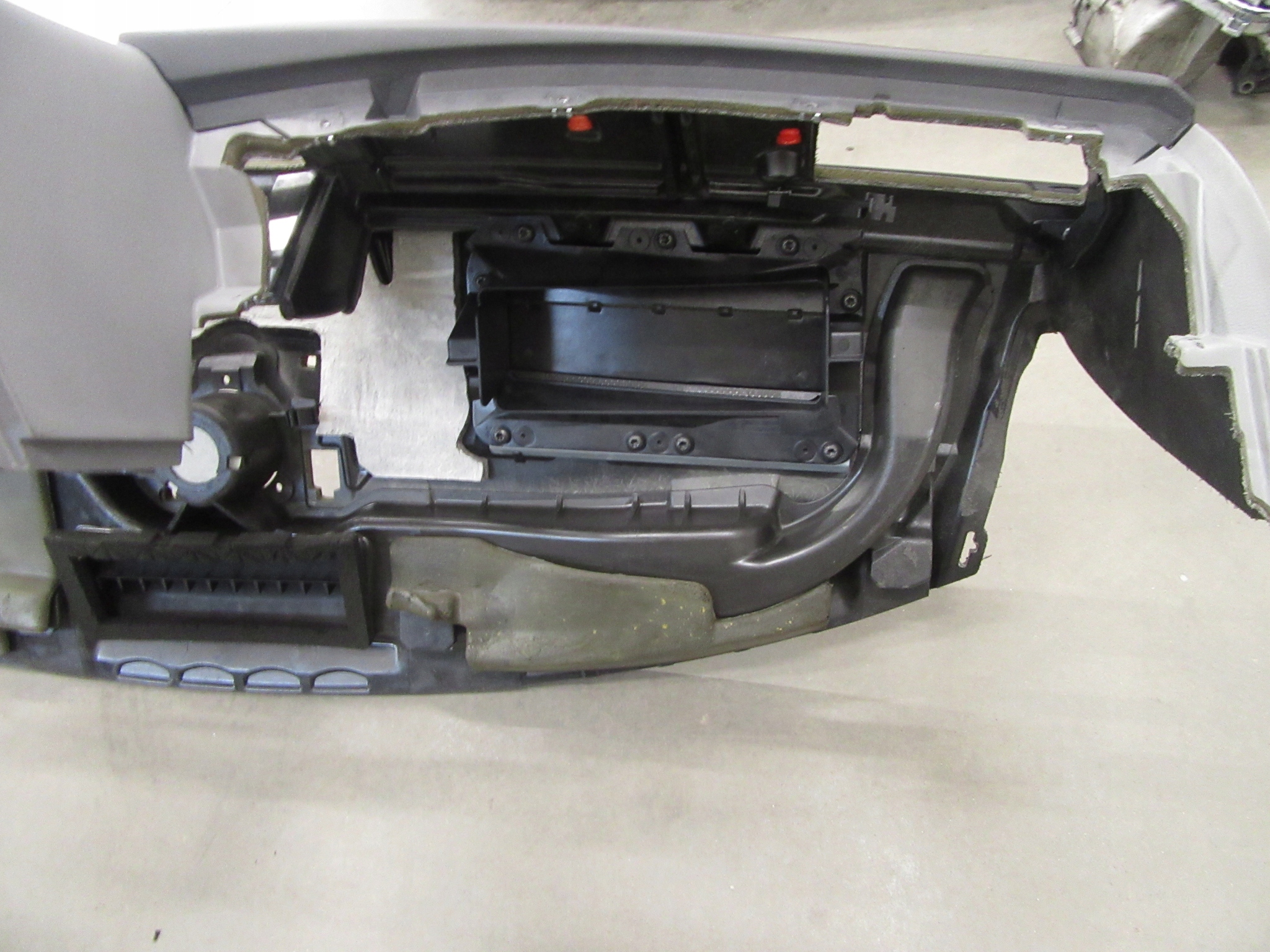 dashboard instrument panel BMW 5 e60 e61 EUROPA 03-05r. kubki grey