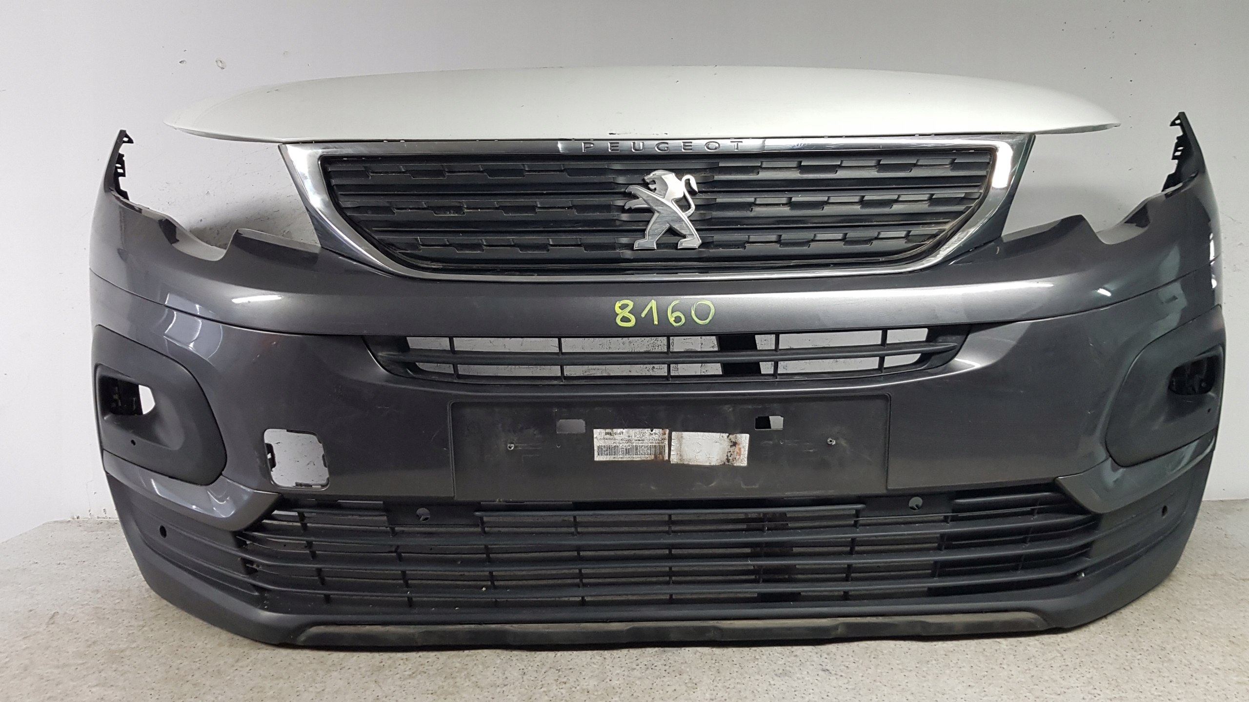 PEUGEOT RIFTER 4 IV 2020 - bumper front 8160