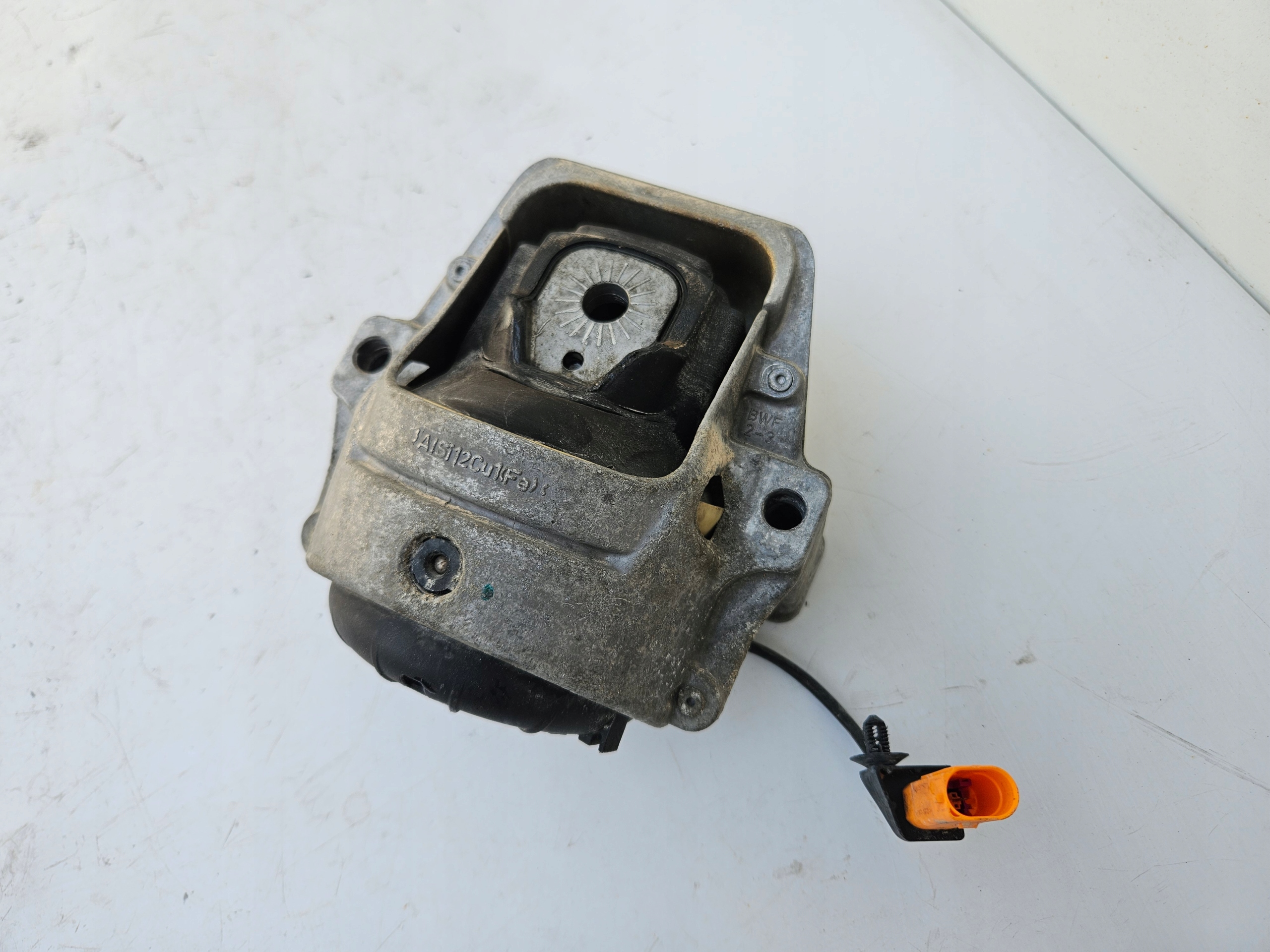 engine mount left AUDI S4 B8 S5 8T 3.0T 3.0 TFSI 8K0199381PS