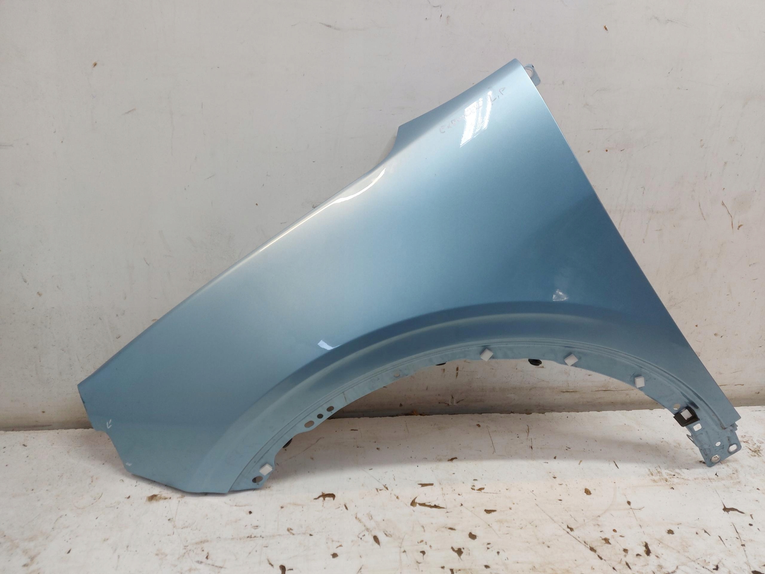 Ford Explorer VII R2KB, fender left front blue 4DMEWHA