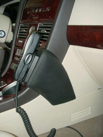 Konsola Kuda pod telefon Lincoln Aviator od 2003