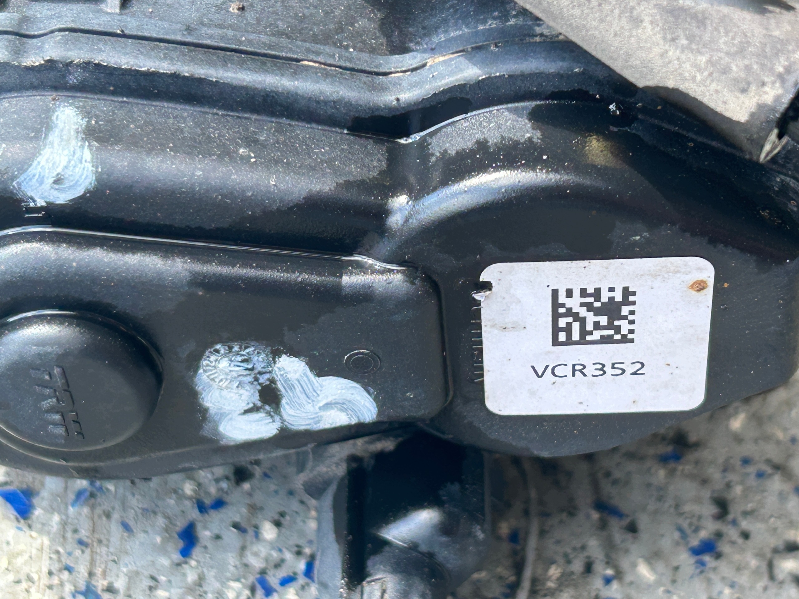 AUDI Q3 8U caliper brake rear part left right