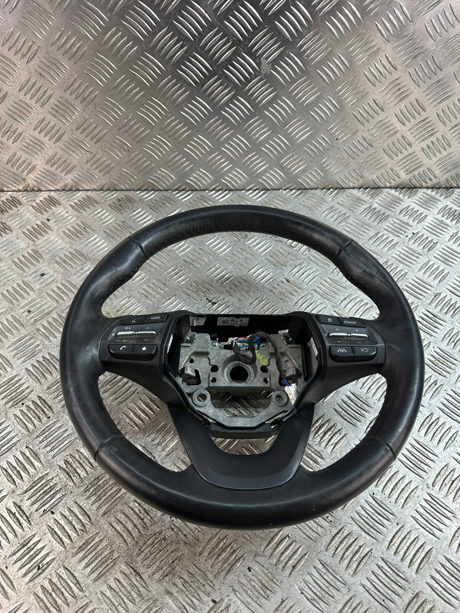 HYUNDAI KONA und lenkrad leder