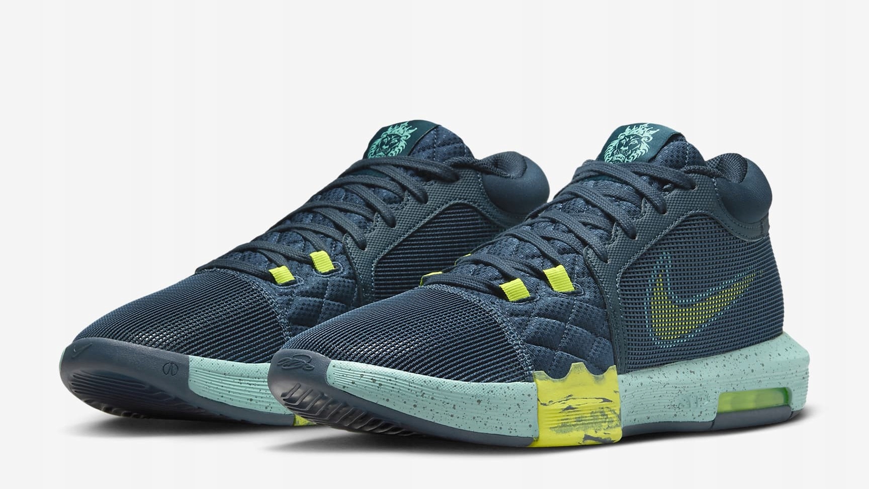 Nike Pánské sportovní basketbalové boty LeBron Witness 8 FB2239-402 vel. 47