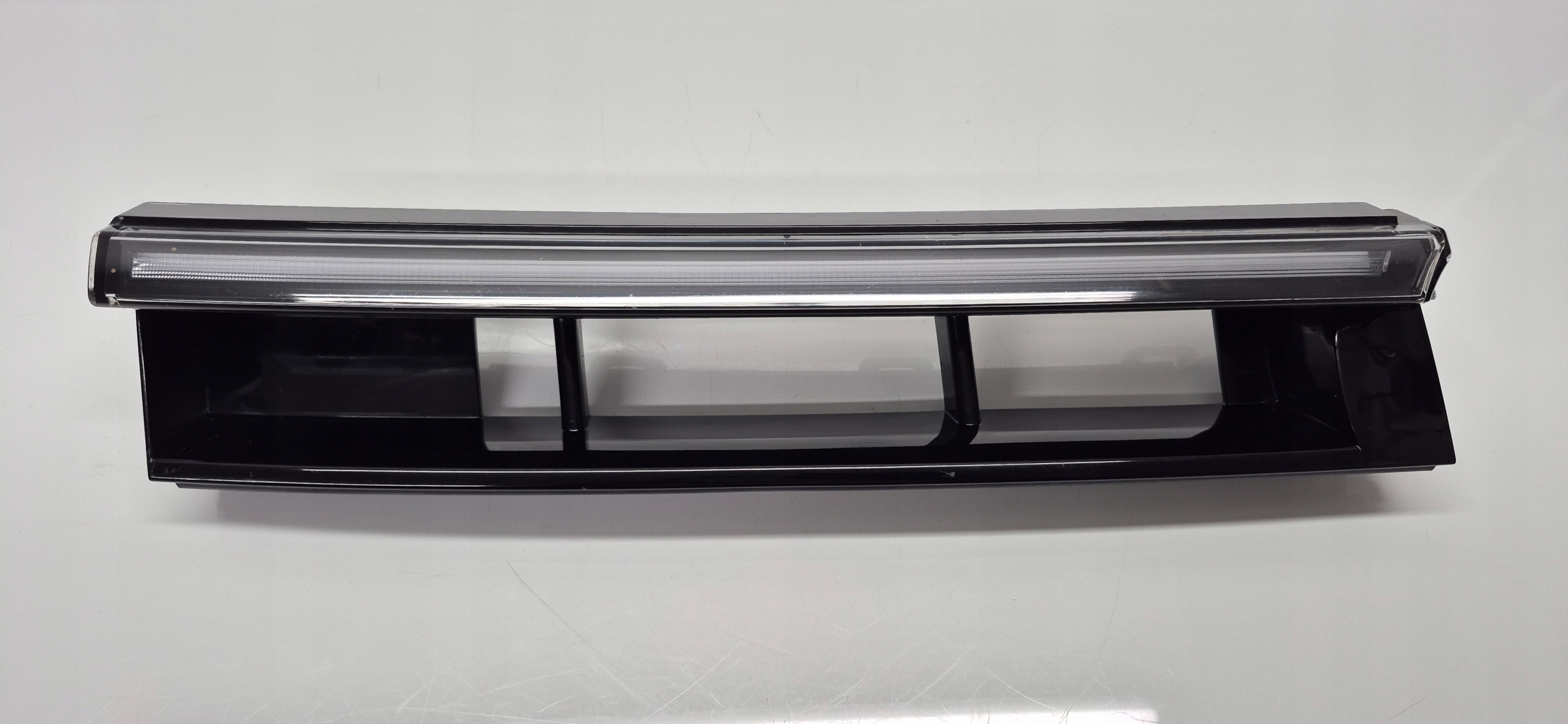 vw PASSAT B9 led правая