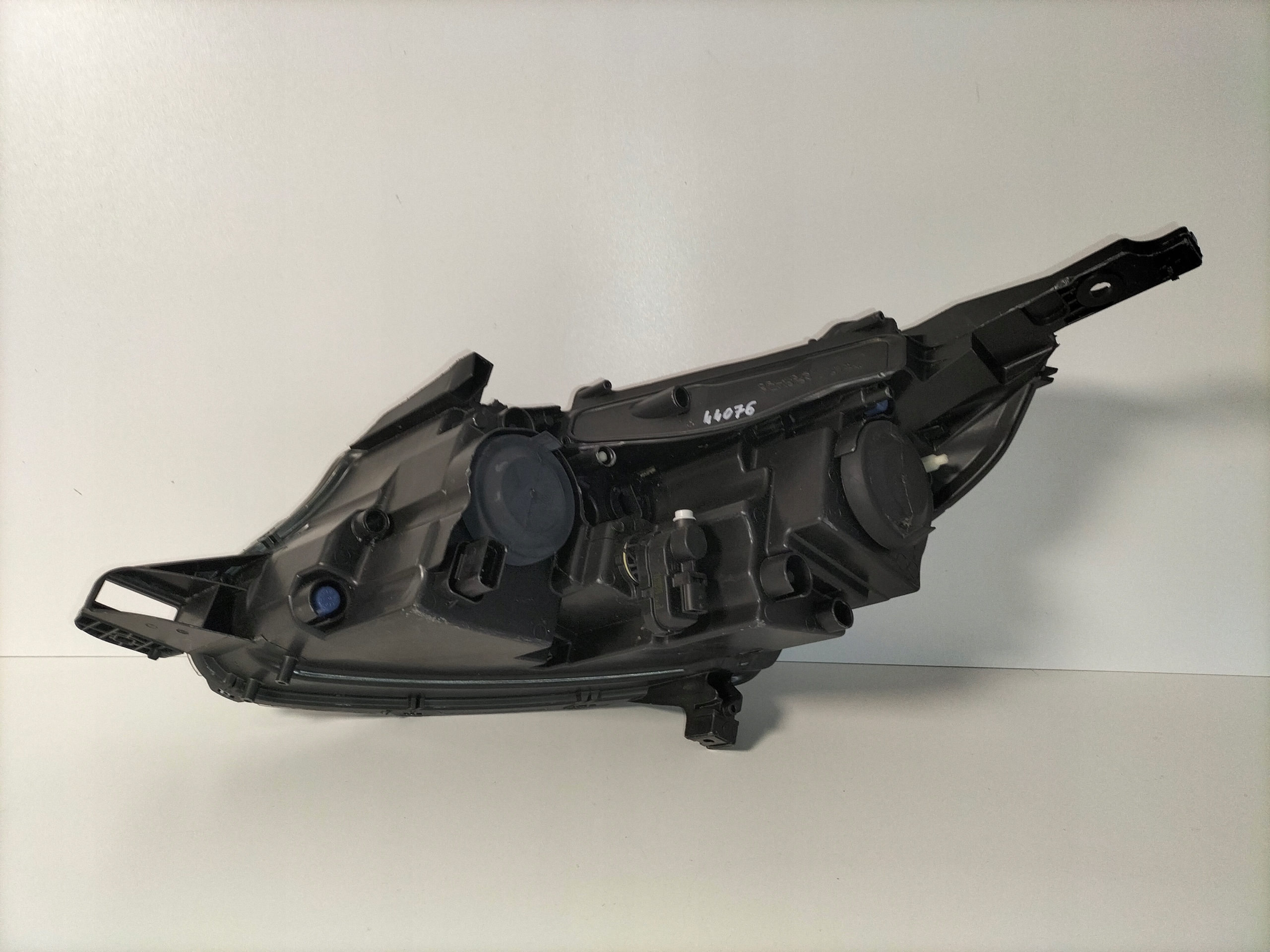 light front reflektor right PEUGEOT 2008 and LIFT 16-19