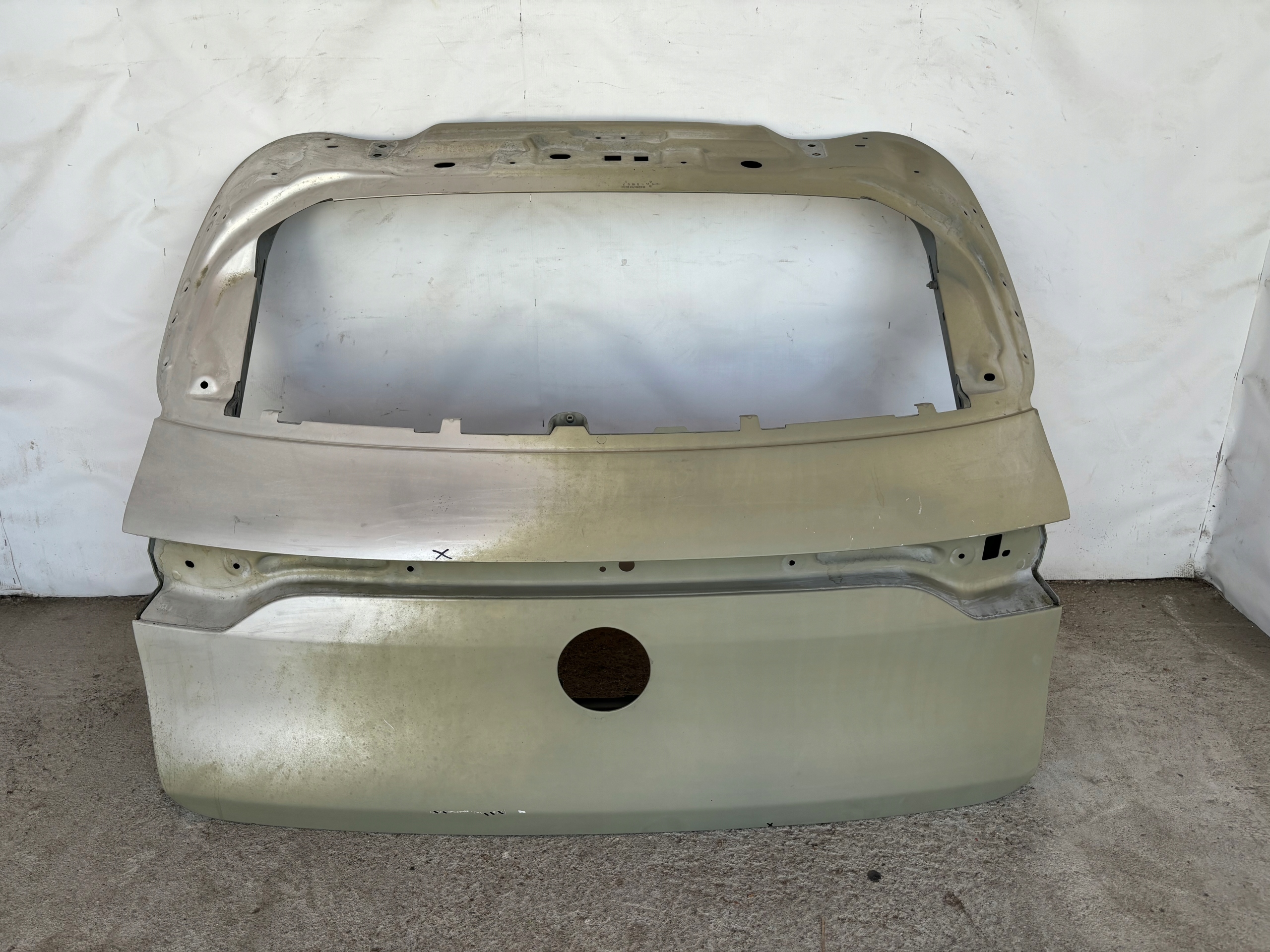 MERCEDES EQC W293 A293 KLAPA BAGAŻNIKA TYŁ NOWA ORYGINALNA POZNAŃ (=GIEŁDA)