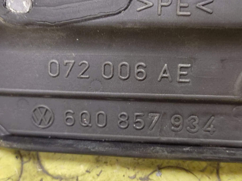 VW POLO IV Spiegel rechts 5 PIN