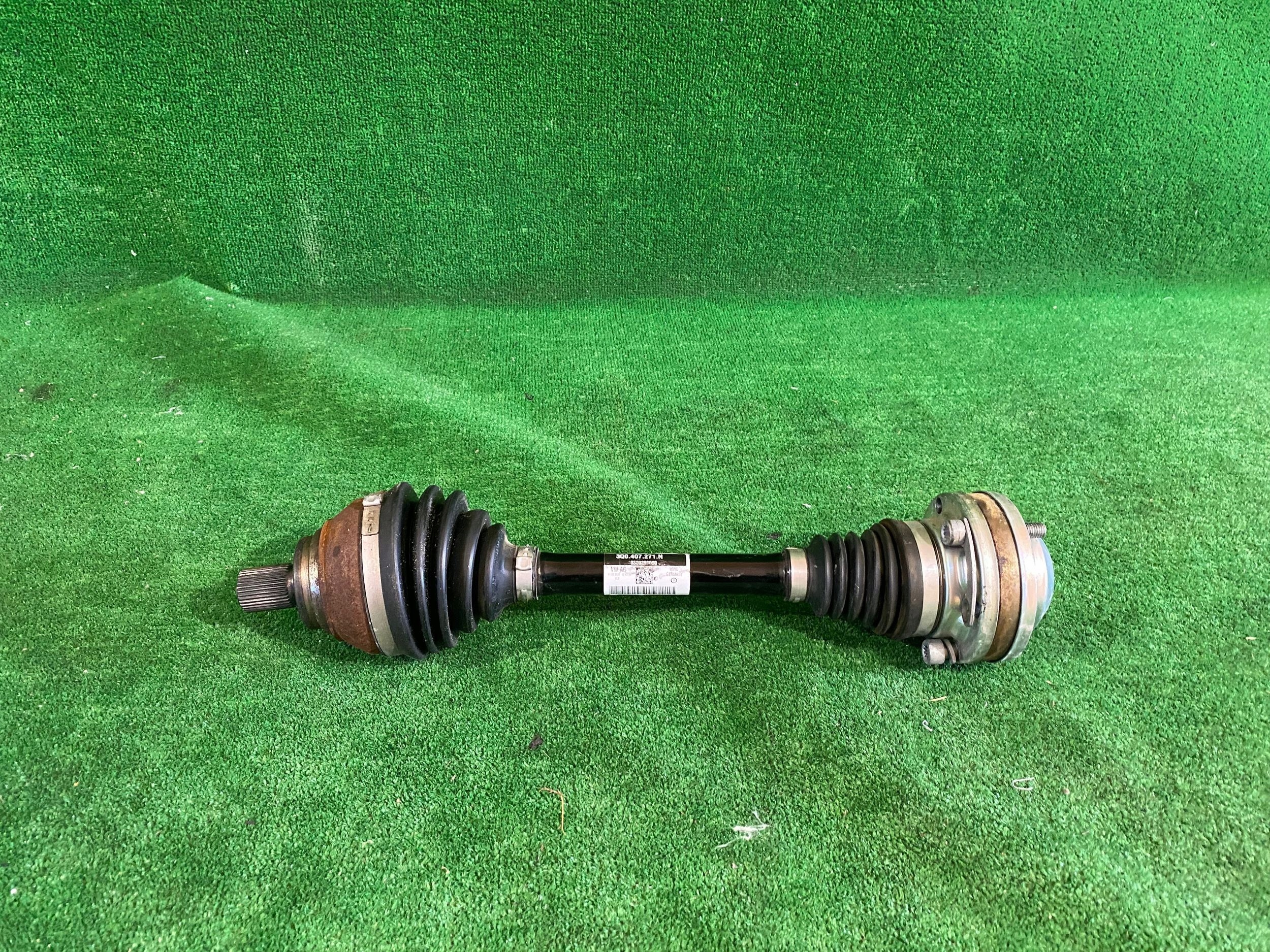 semi-axis left front AUDI Q3 II 83A 1.5 TFSI