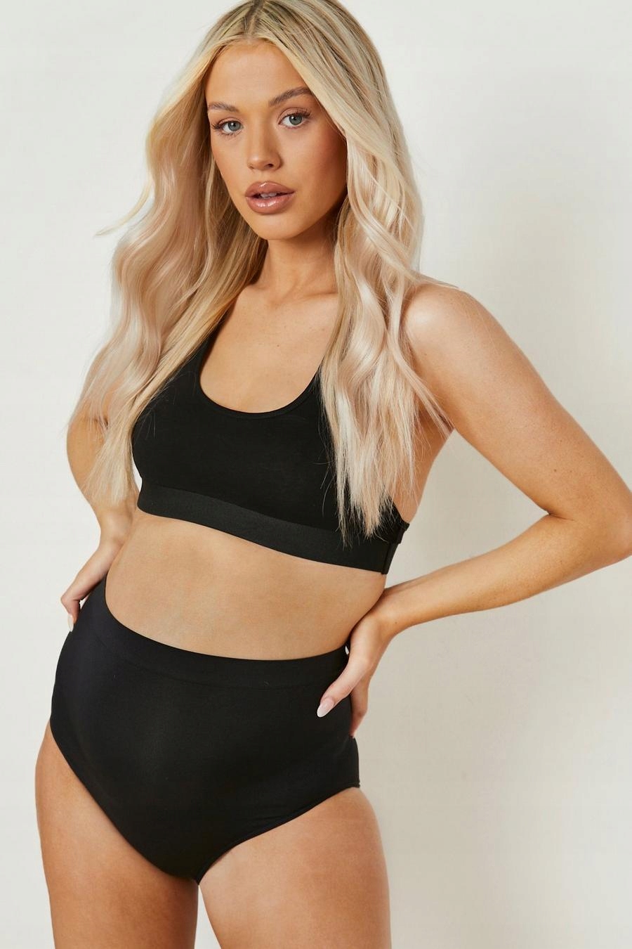 2G6B14 A02 BOOHOO MATERNITY CZARNE BEZSZWOWE MAJTKI 2PAK XL Wzór dominujący bez wzoru