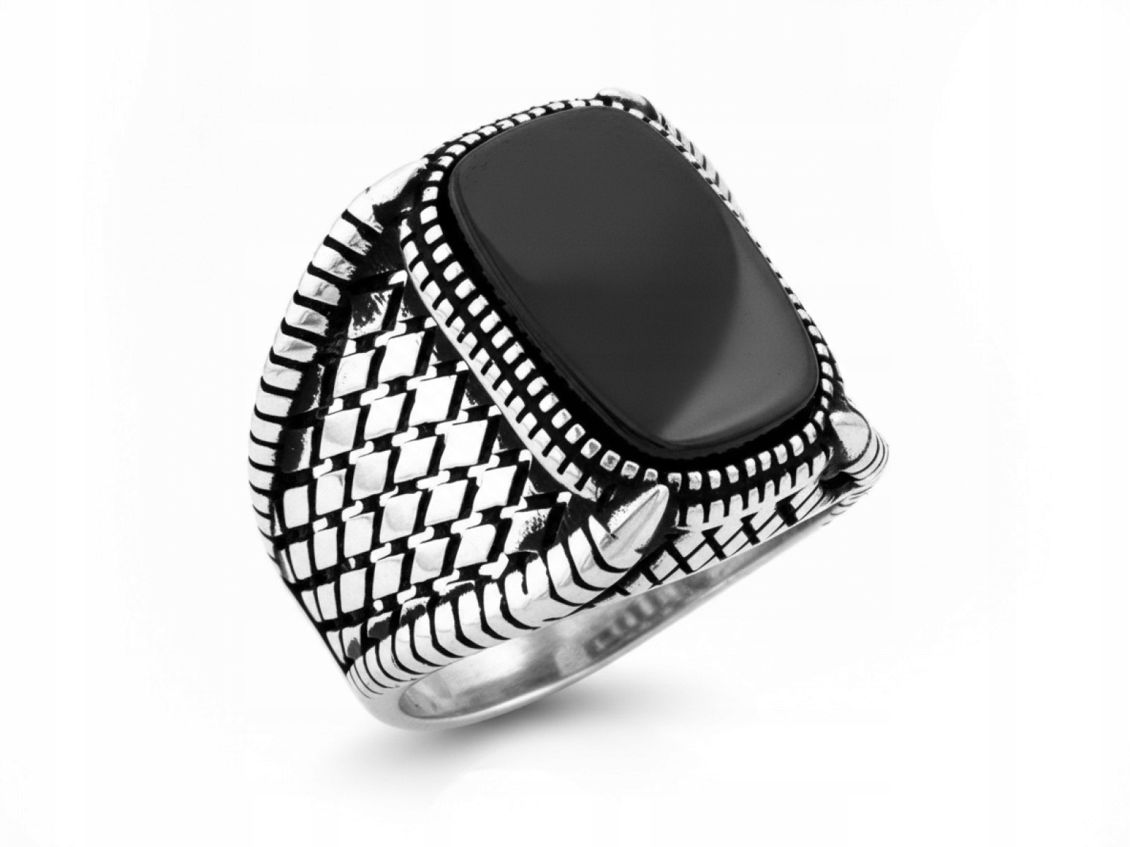 Pánský signalizátor ze stříbra 925 je pro něj moderní