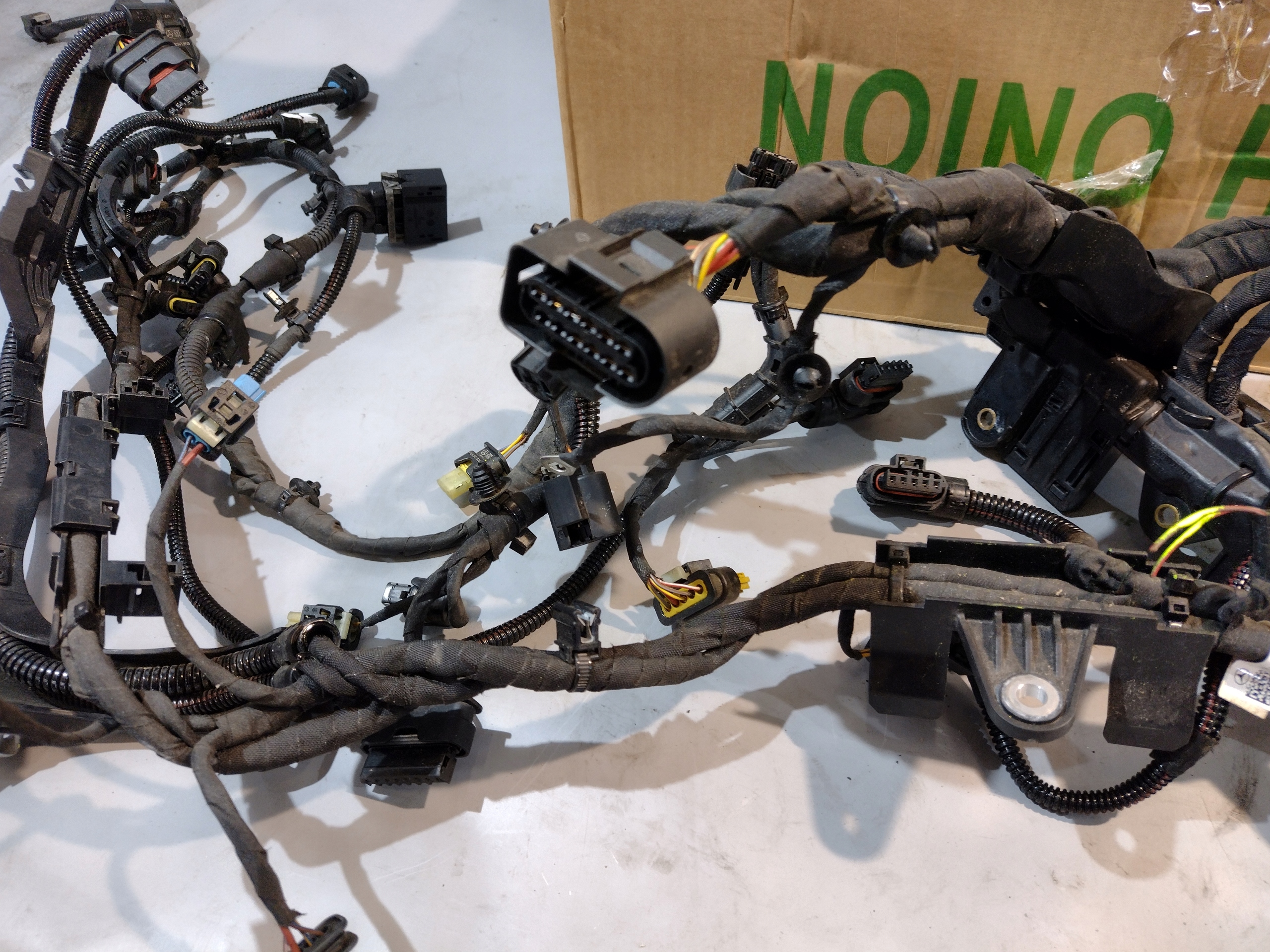 bundle of the engine Mercedes GLB W247 2.0D CDI A6541508903
