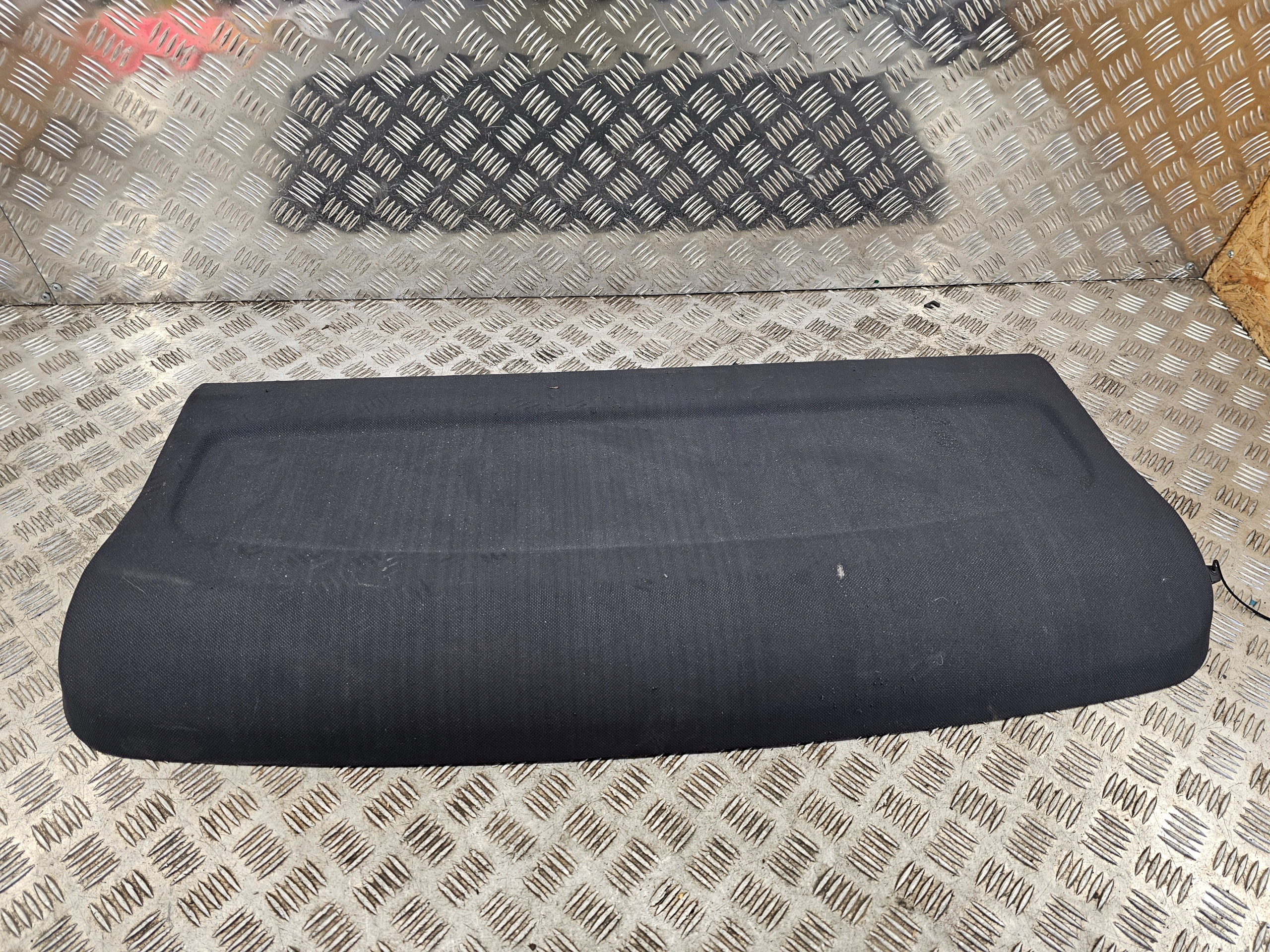 plato ZASLONA boot AUDI A3 8V HB 5D 8V3867769