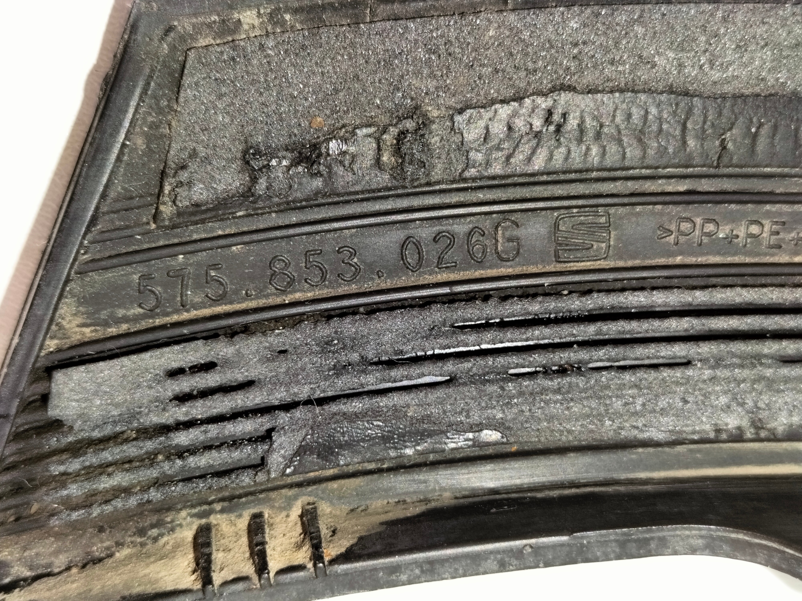 cap of a bumper rear rear part right SEAT ATECA 16