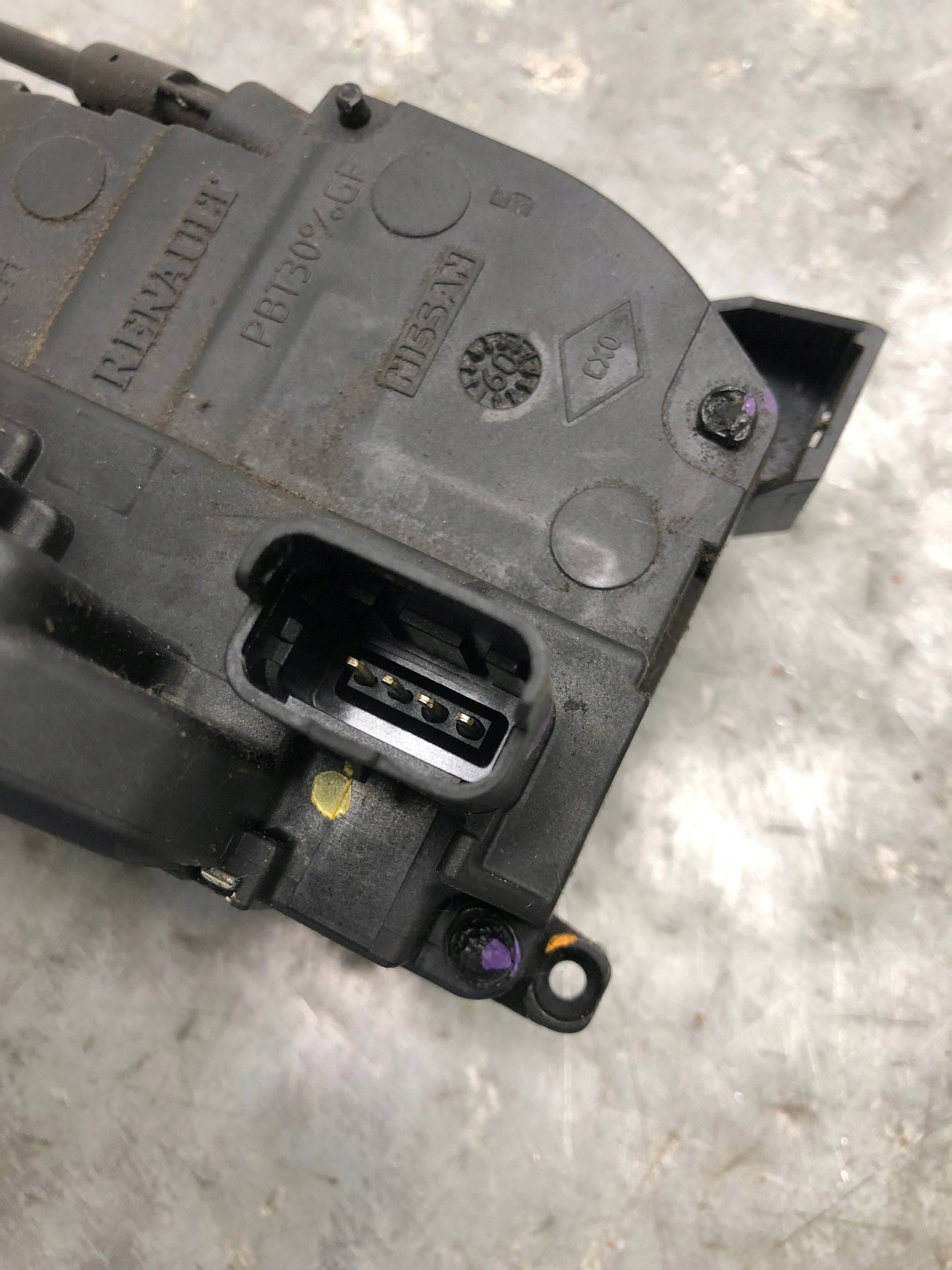 lock door left front RENAULT SCENIC III 805030006R-A