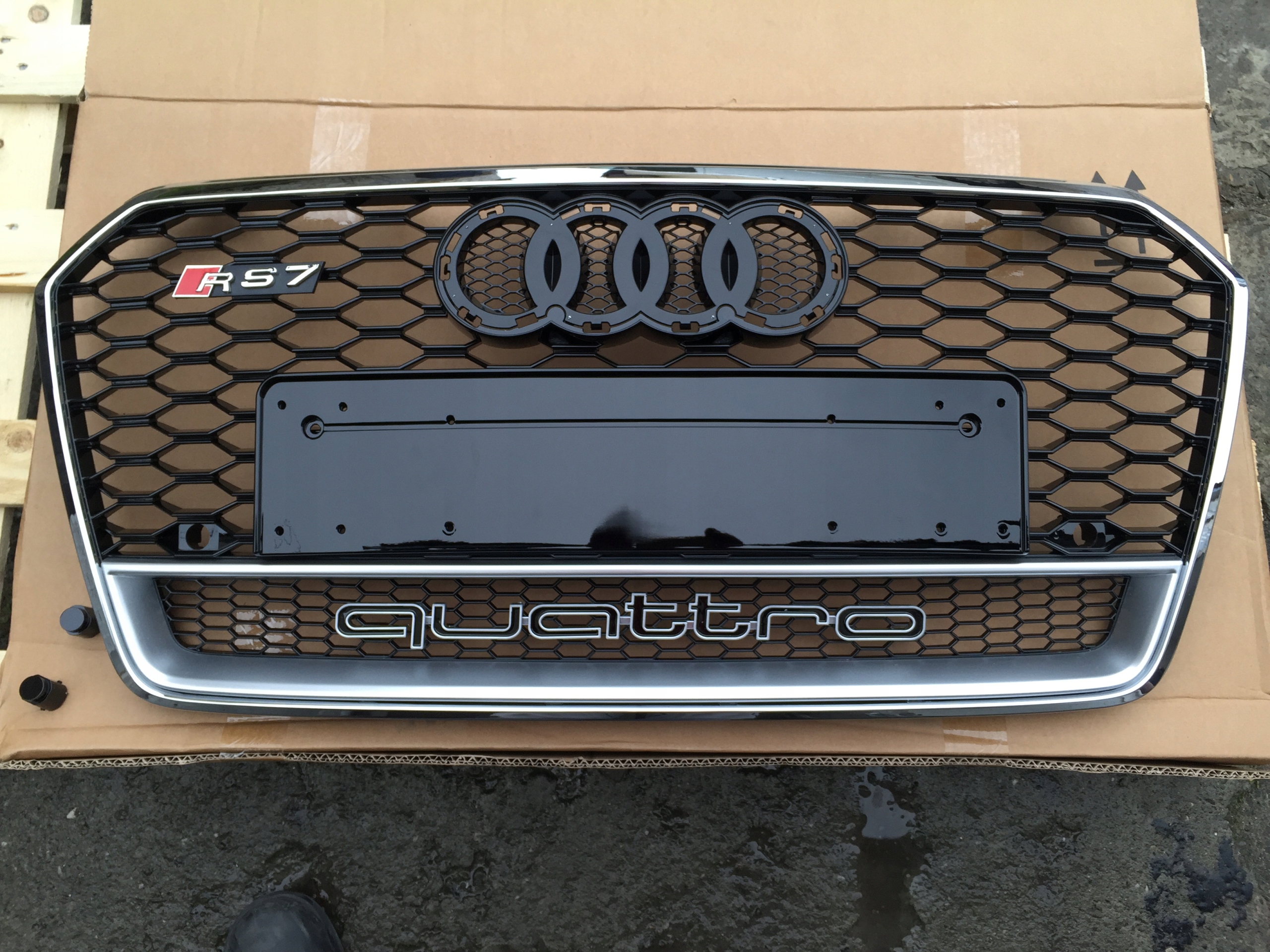 Atrapa grill Audi A7 2015-2017 wzór RS7