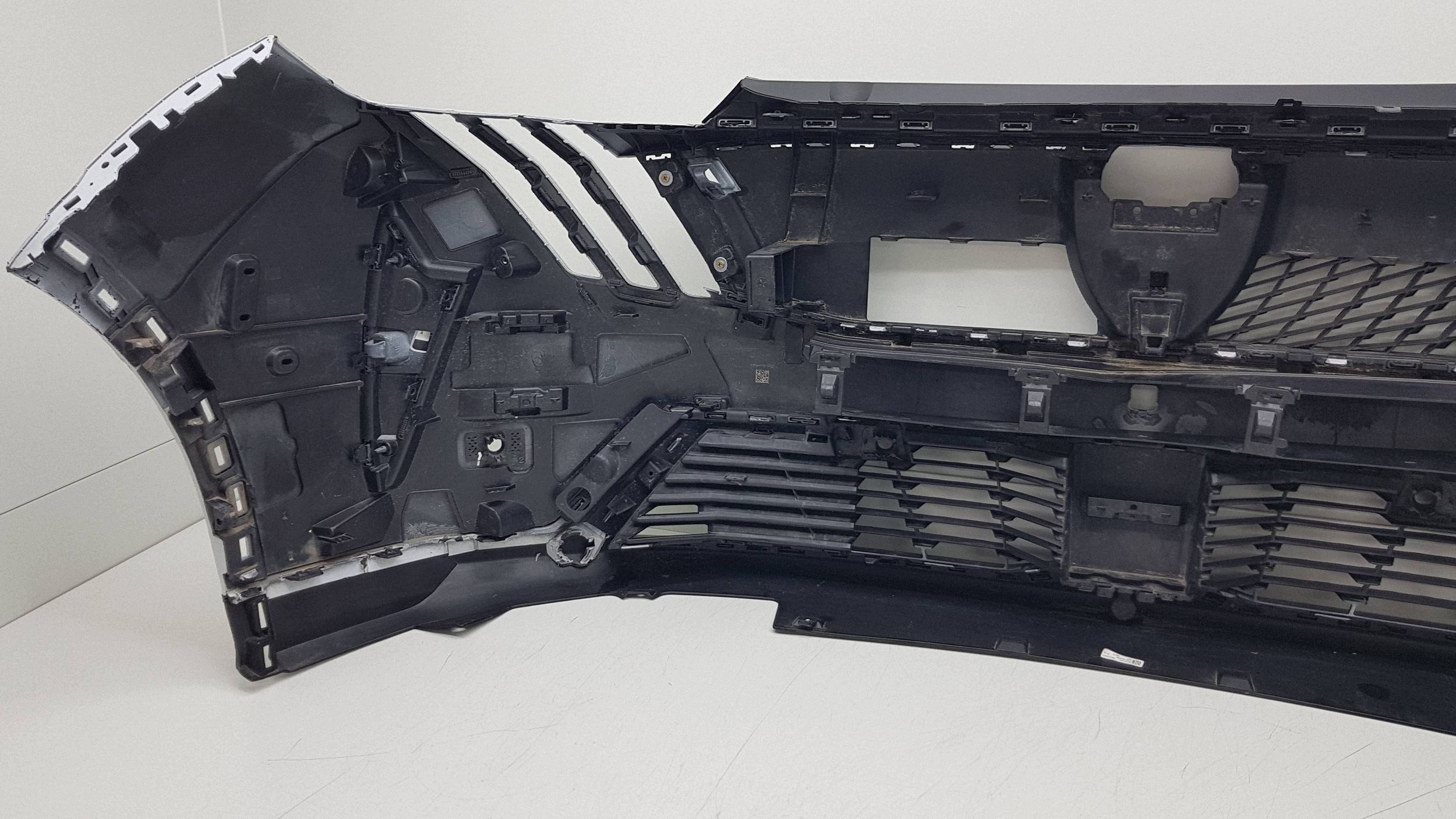 PEUGEOT 3008 III 2024 bumper front 9846491180