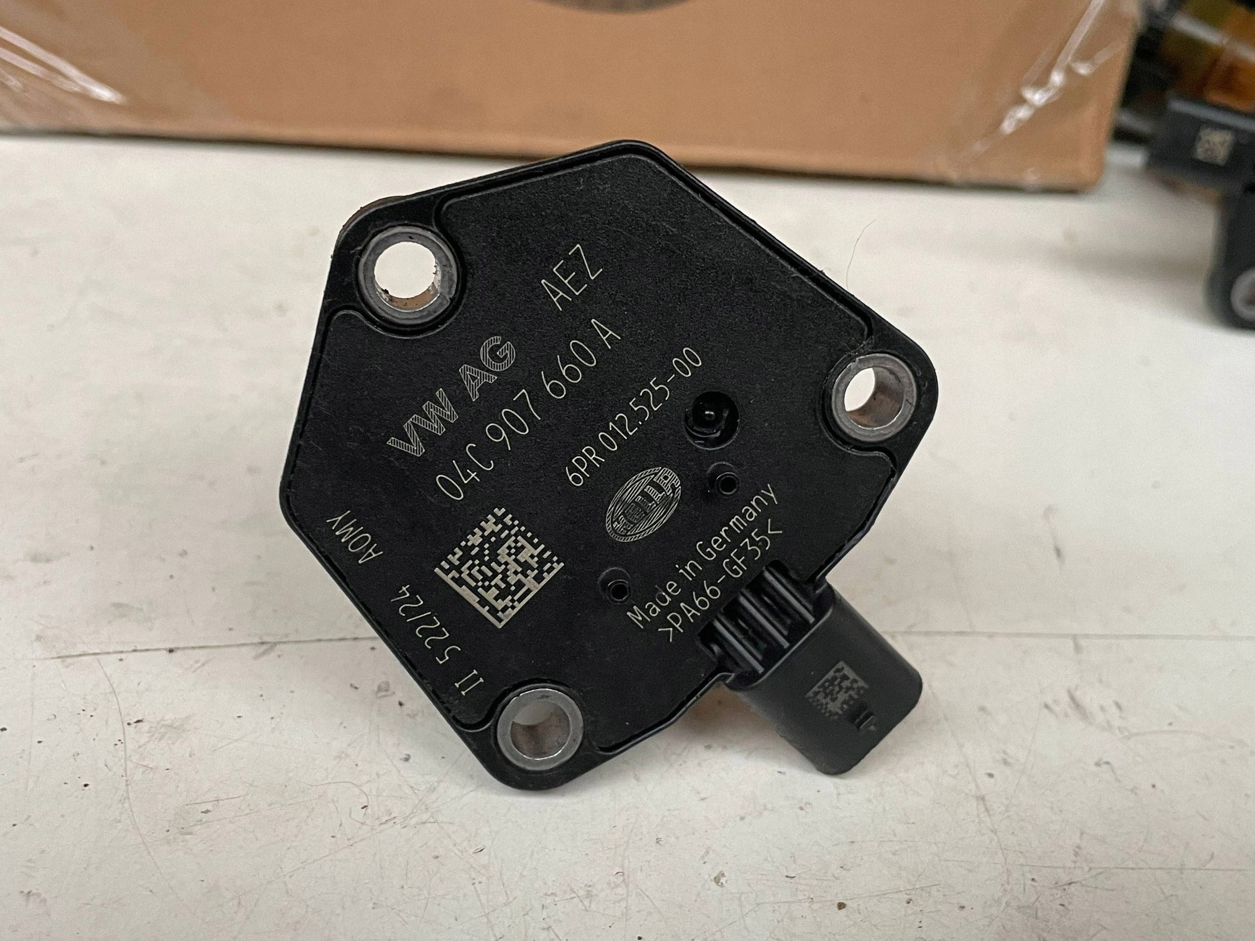 sensore Livello olio SKODA KAROQ 04C907660A @M