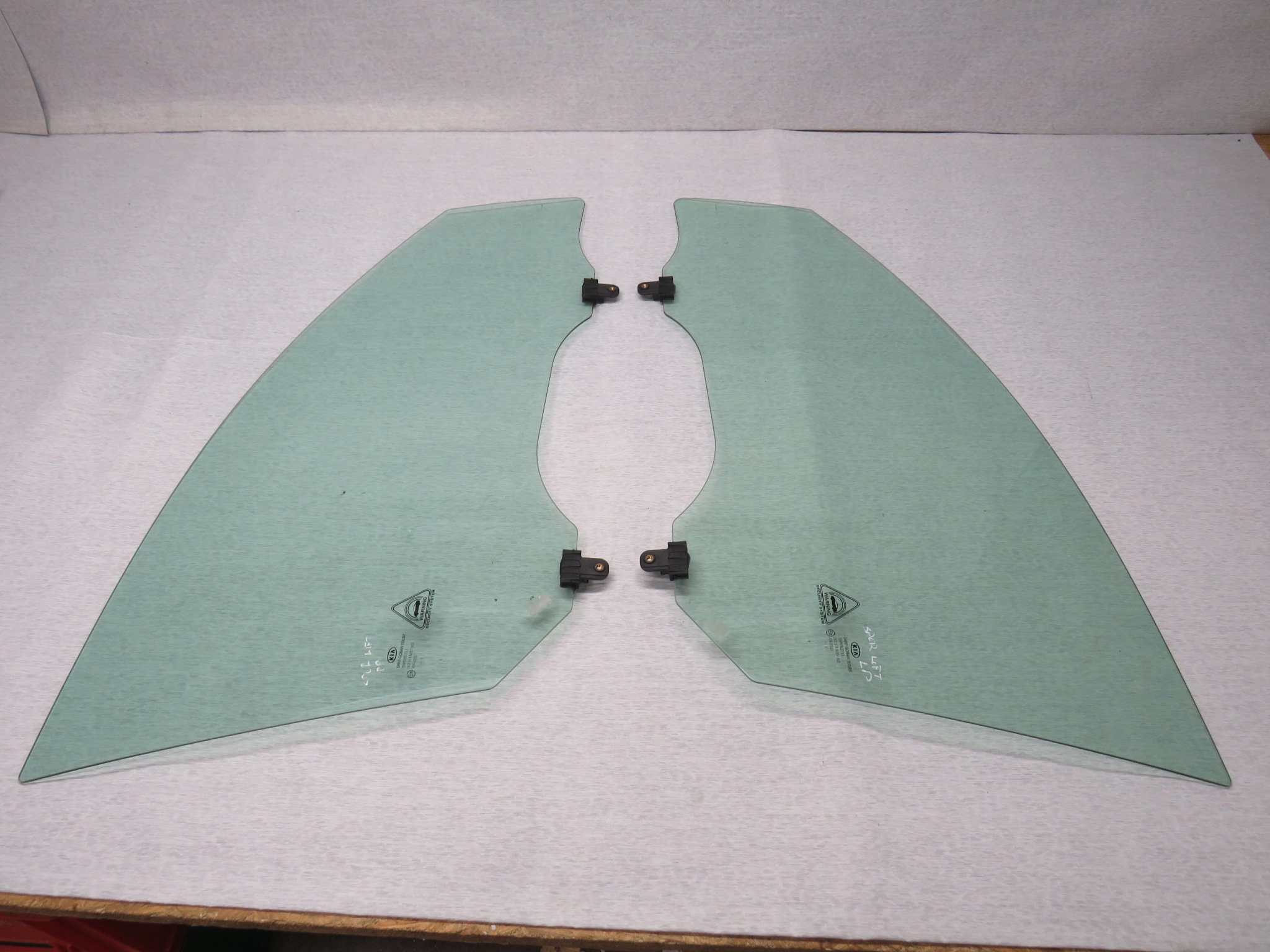 KIA SPORTAGE III LIFT SZYBA DRZWI PRZEDNIA PRZÓD 2015