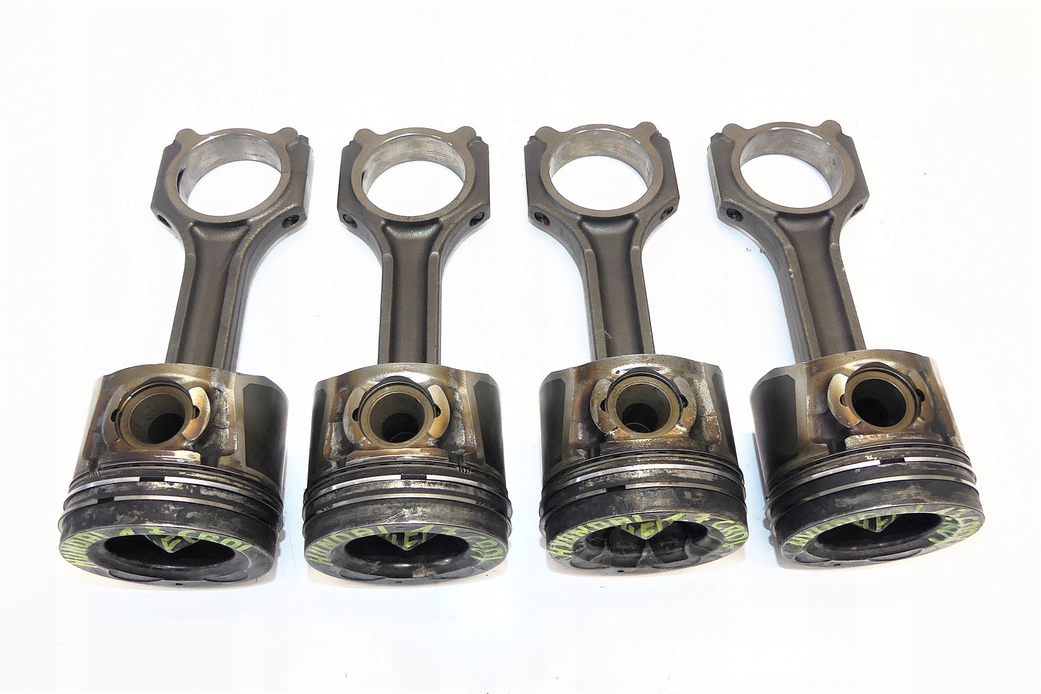 PC37 106 - HYUNDAI i40 ix35 1.7 CRDi D4FD поршень + шатун