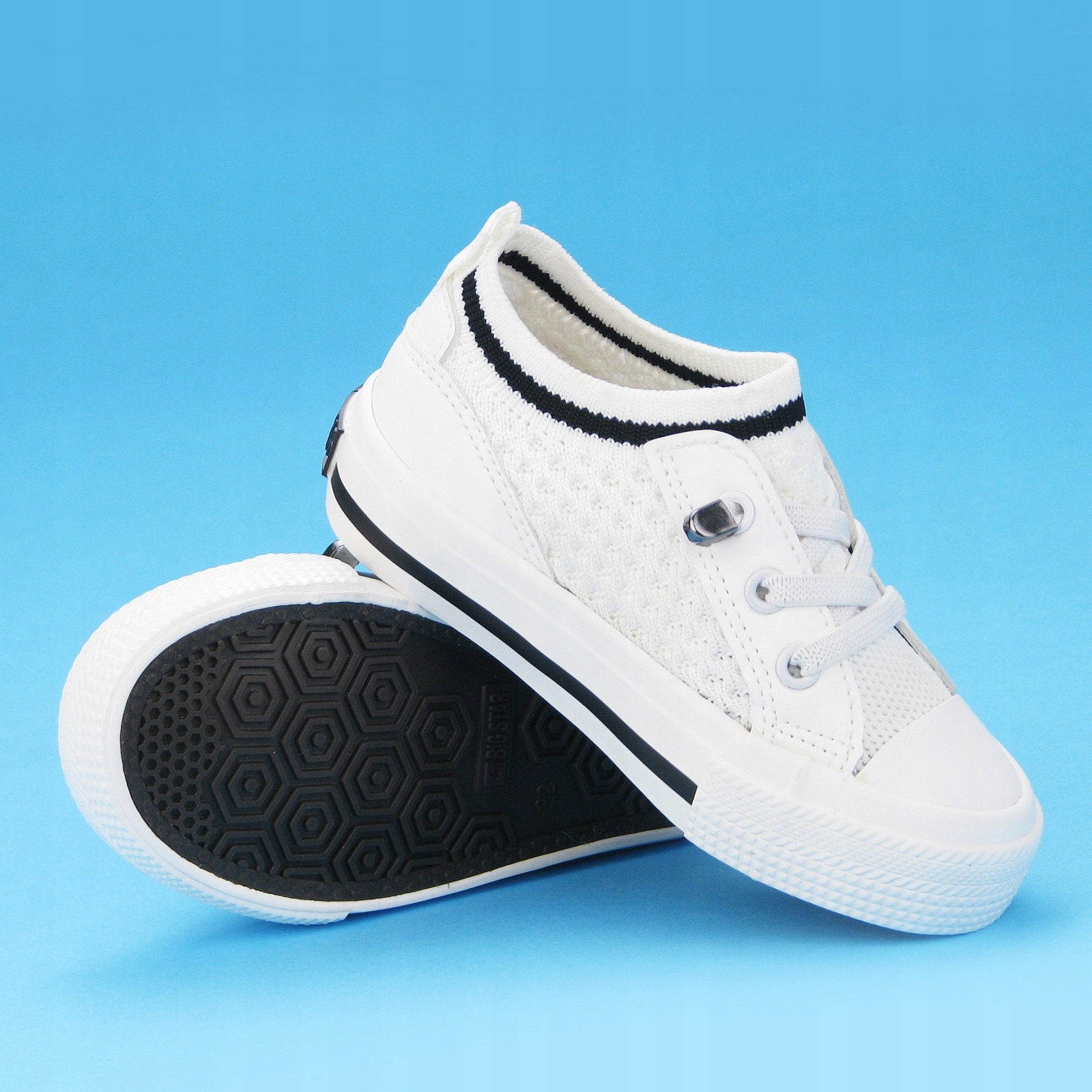 TRAMPKI niemowlęce BIG STAR dziecięce JJ374391 18 Kolor biały