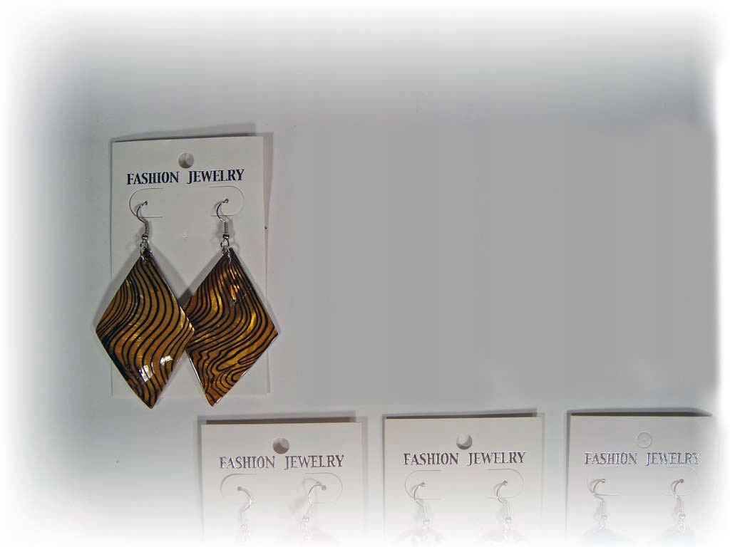 KOLOROWE KOLCZYKI ROŻNE ŁEZKI GWIAZDKI KWIATKI Płeć kobieta