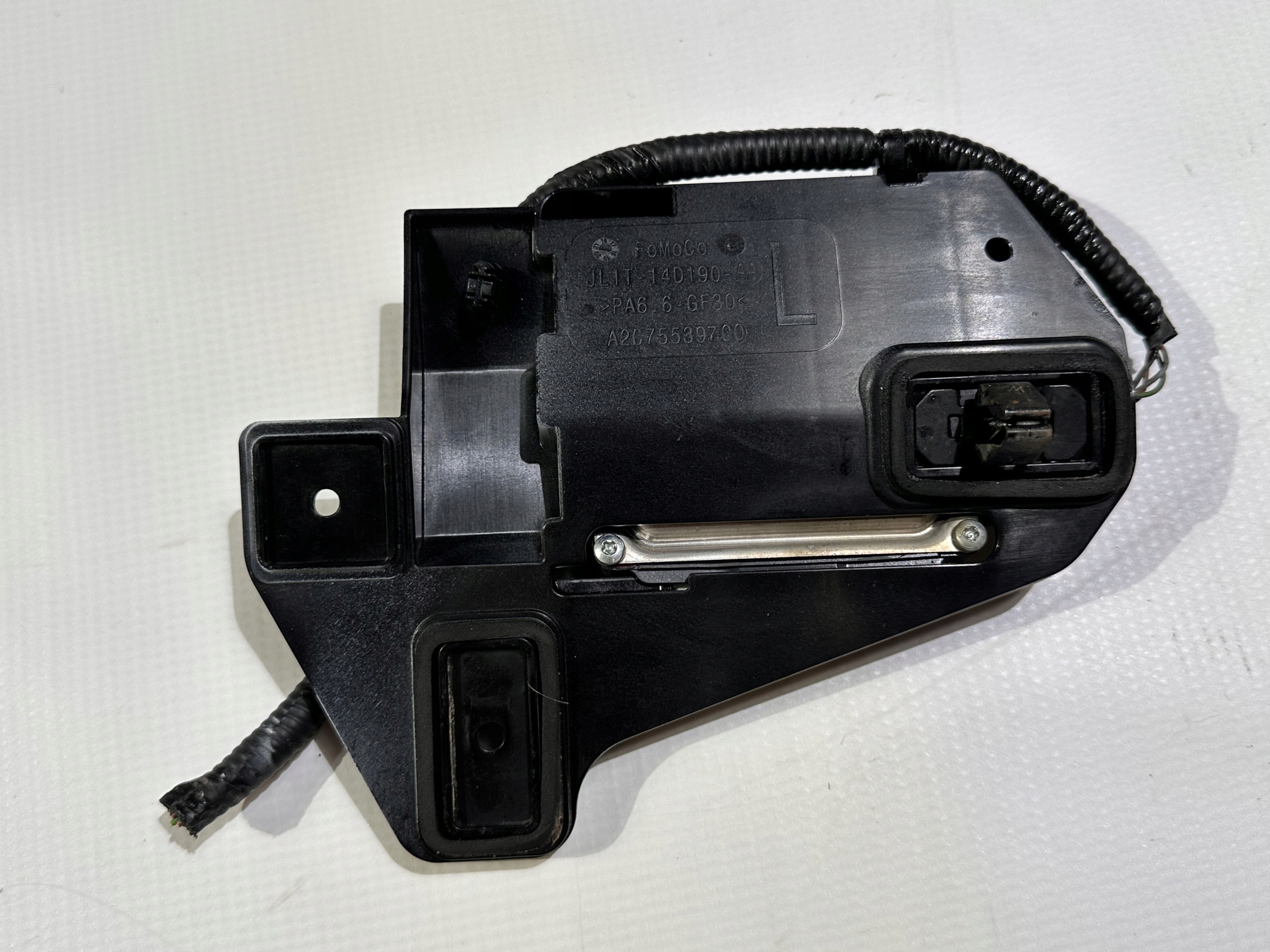 Sensor sensor links modul martwego pola Ford Expedition 2018 - 2022