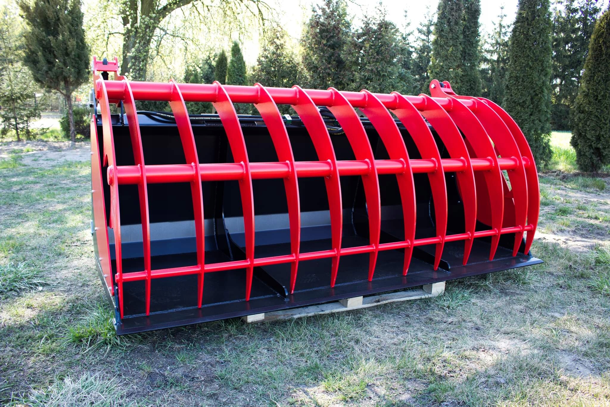 SZKZP22 - Ящик-крокодил XL (2. 3M3) з кріпленням Manitou