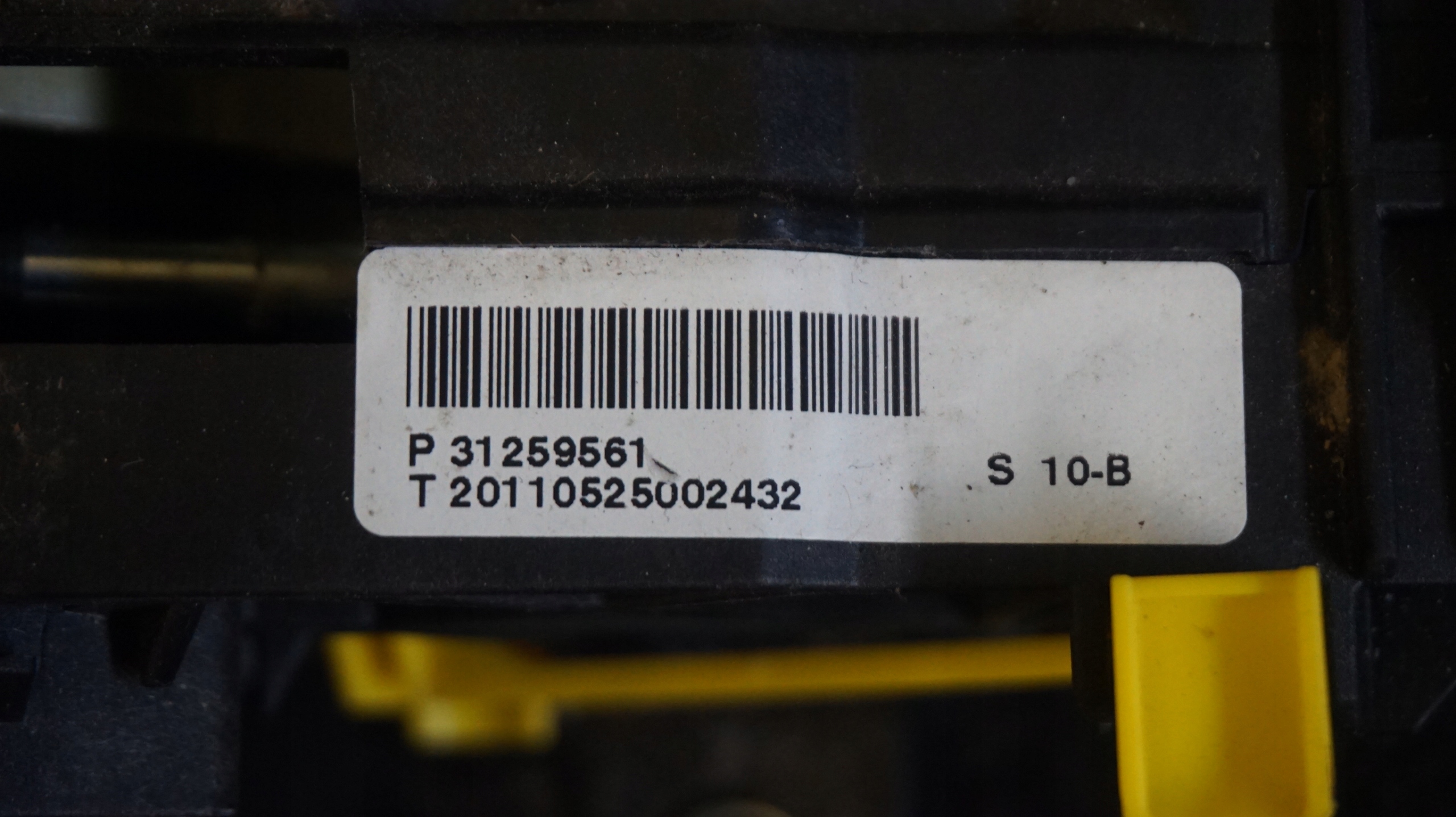 DZWIGNIA ZMIANY BIEGÓW VOLVO S80 II V70 III XC70 Producent części Volvo OE