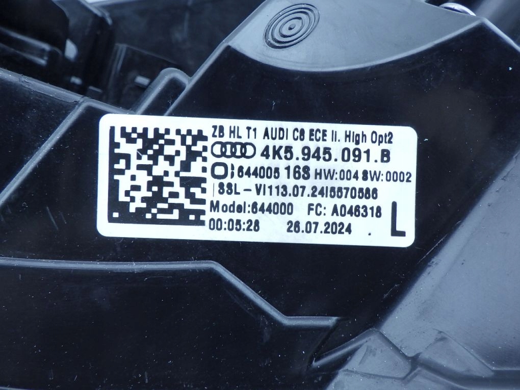 AUDI A6 C8 sedan 4K 4K5 MATRIX 2018- light rear part left