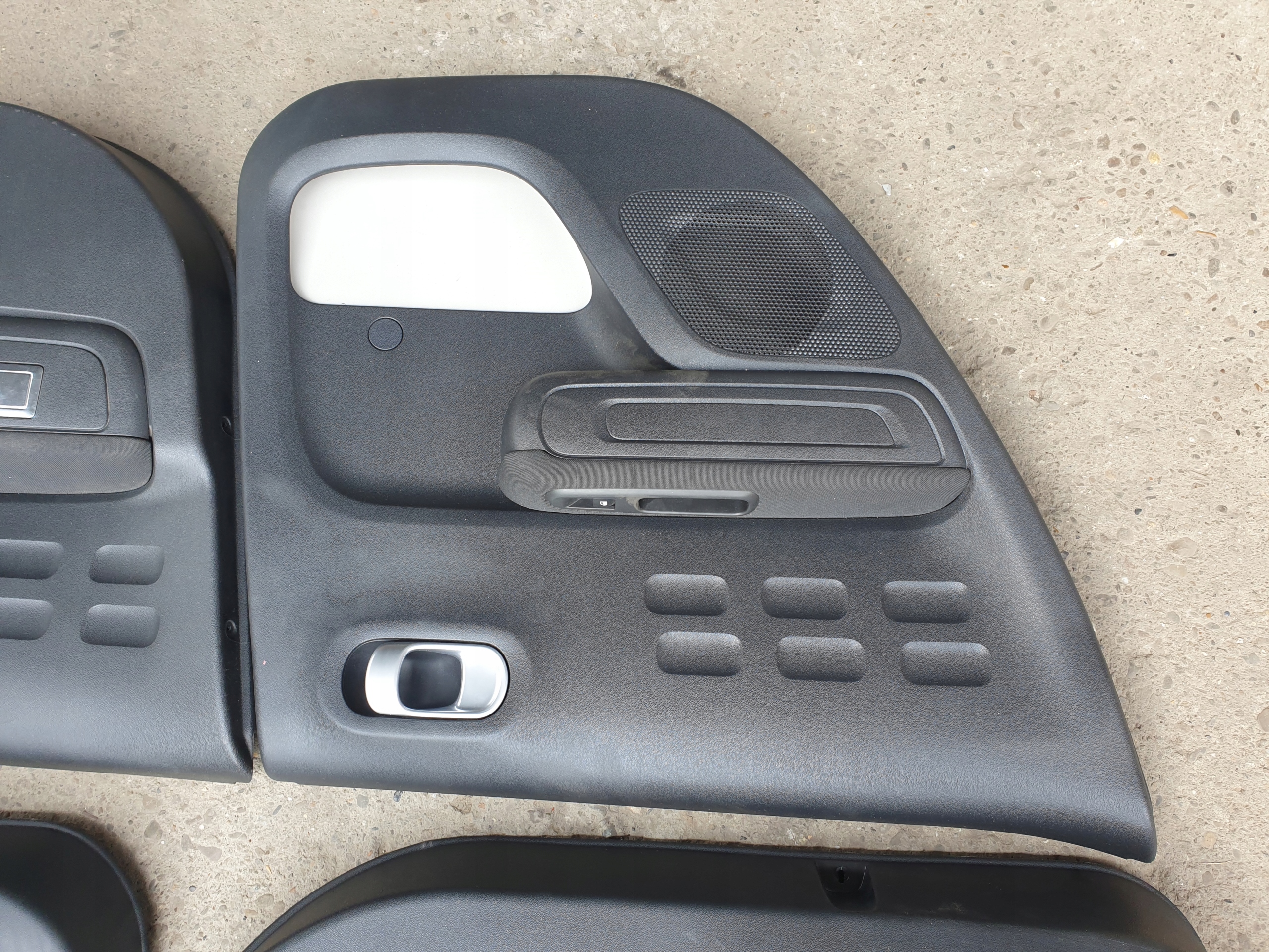 upholstery side for door CITROEN C3 III 2016