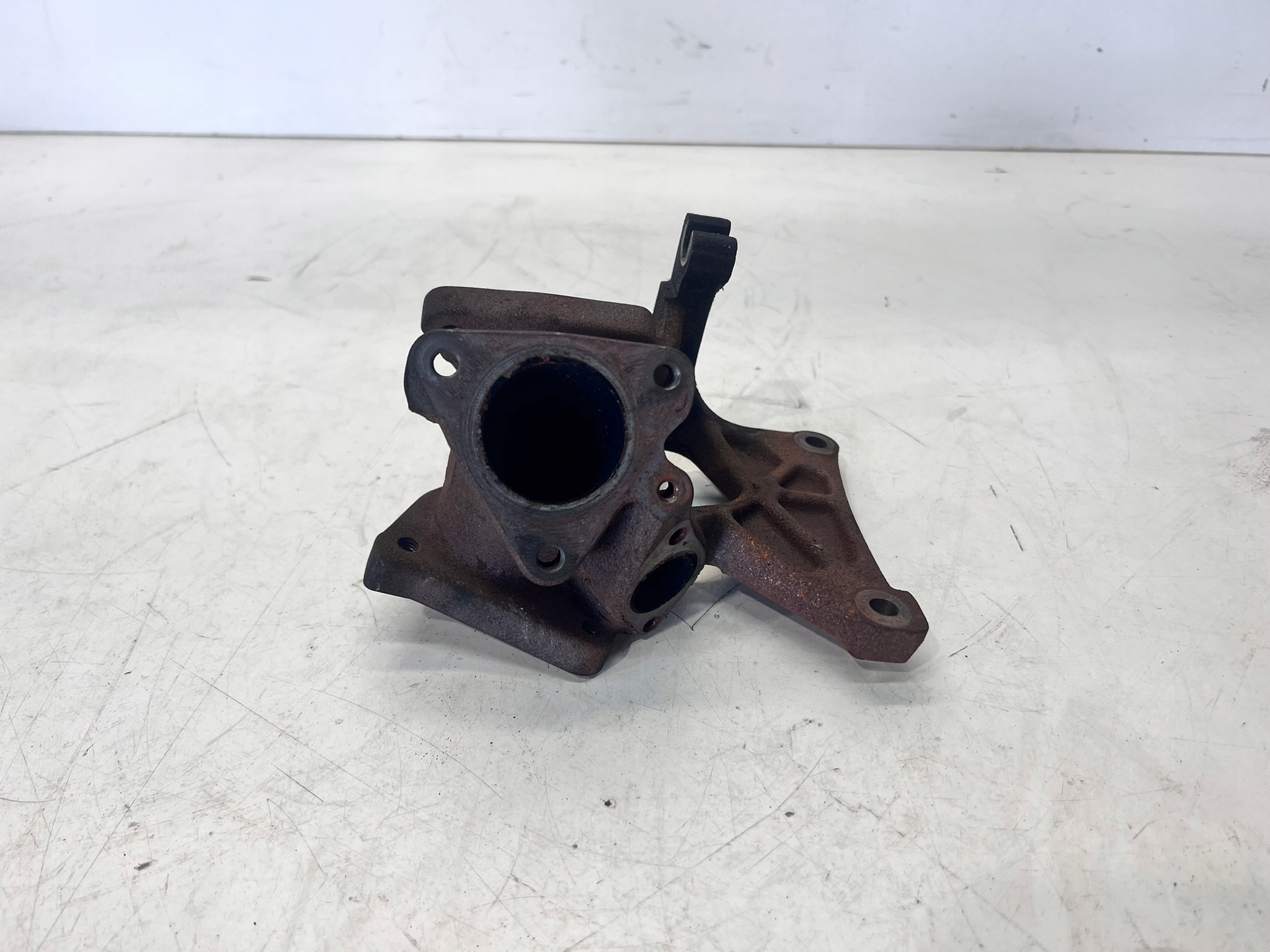 KUPPLUNG des Abgaskrümmers AUDI A6 C6 2.7 BPP 059131799L