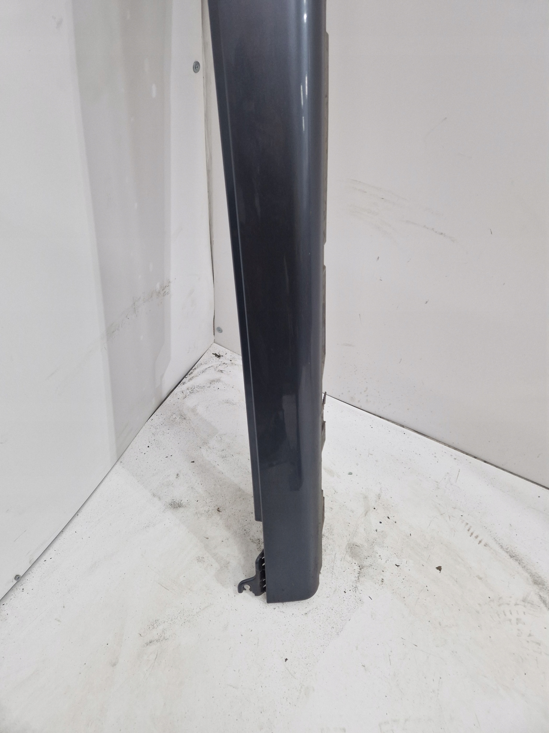 moulding threshold left BMW X1 F48 M PAKIET B39