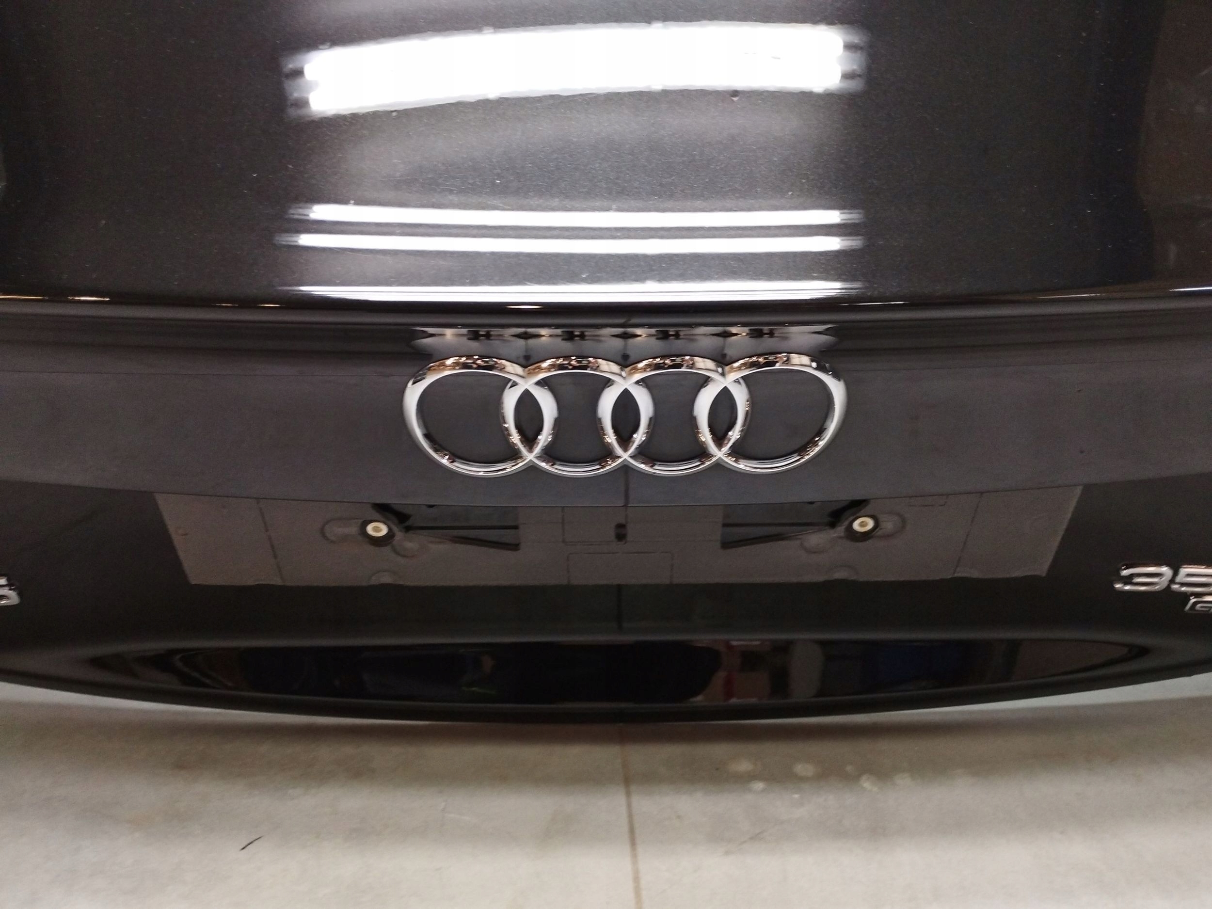 Audi A5 Sportback 8TA boot door window LY9T