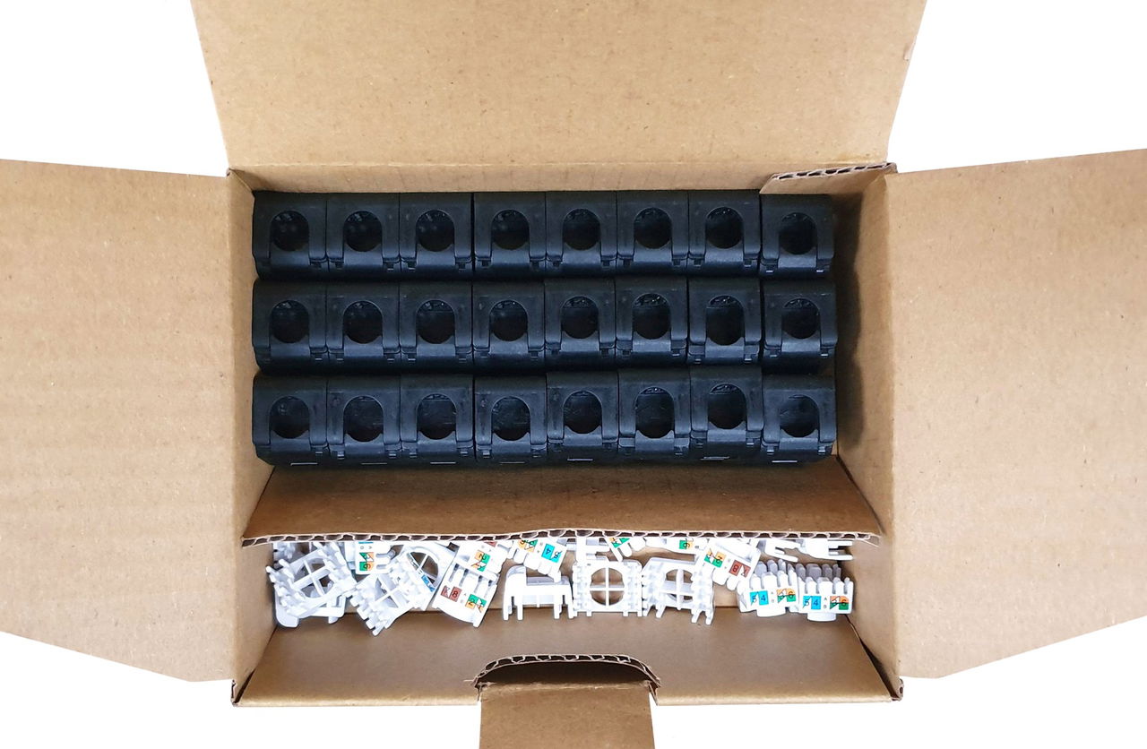 Multipack 24 ks samořezný keystone Solarix CAT6 Utp SXKJ-6-UTP-BK-SA