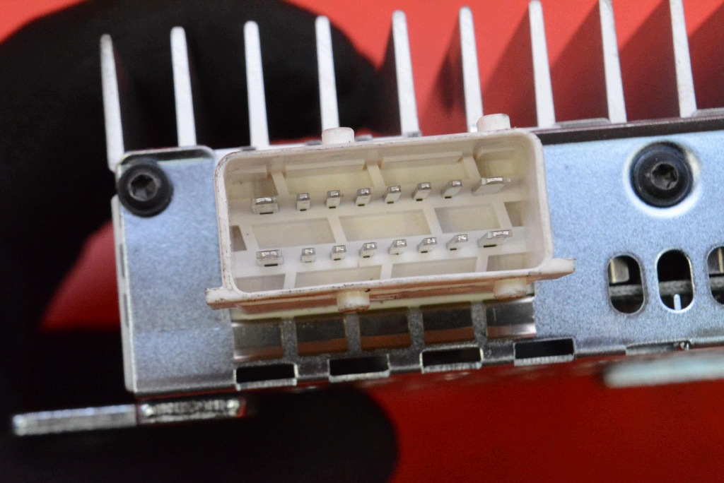amplifier AUDIO 310413710211 CITROEN DS5 12-15