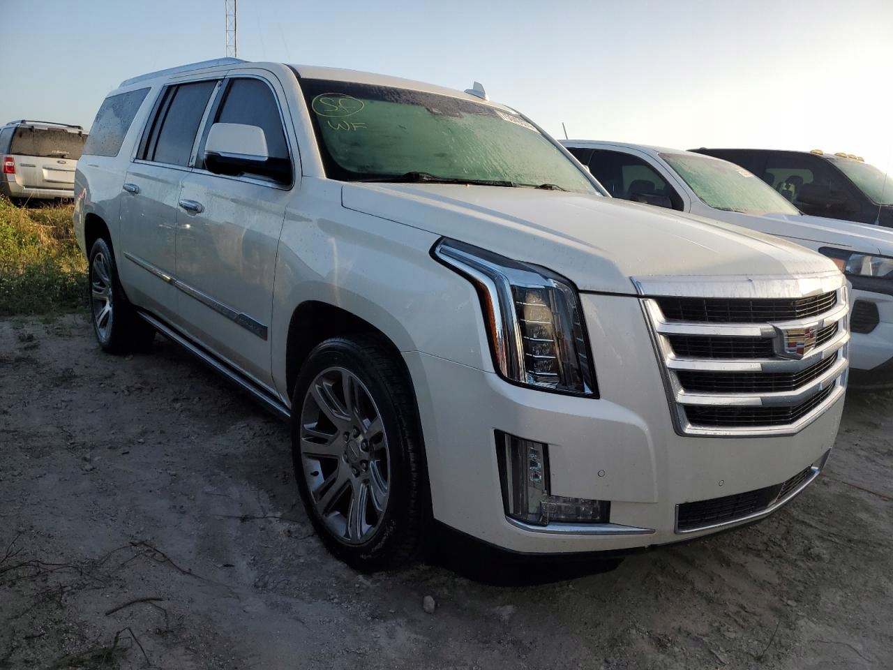 CADILLAC ESCALADE IV 2014 - quarter right front front threshold pillar BNG
