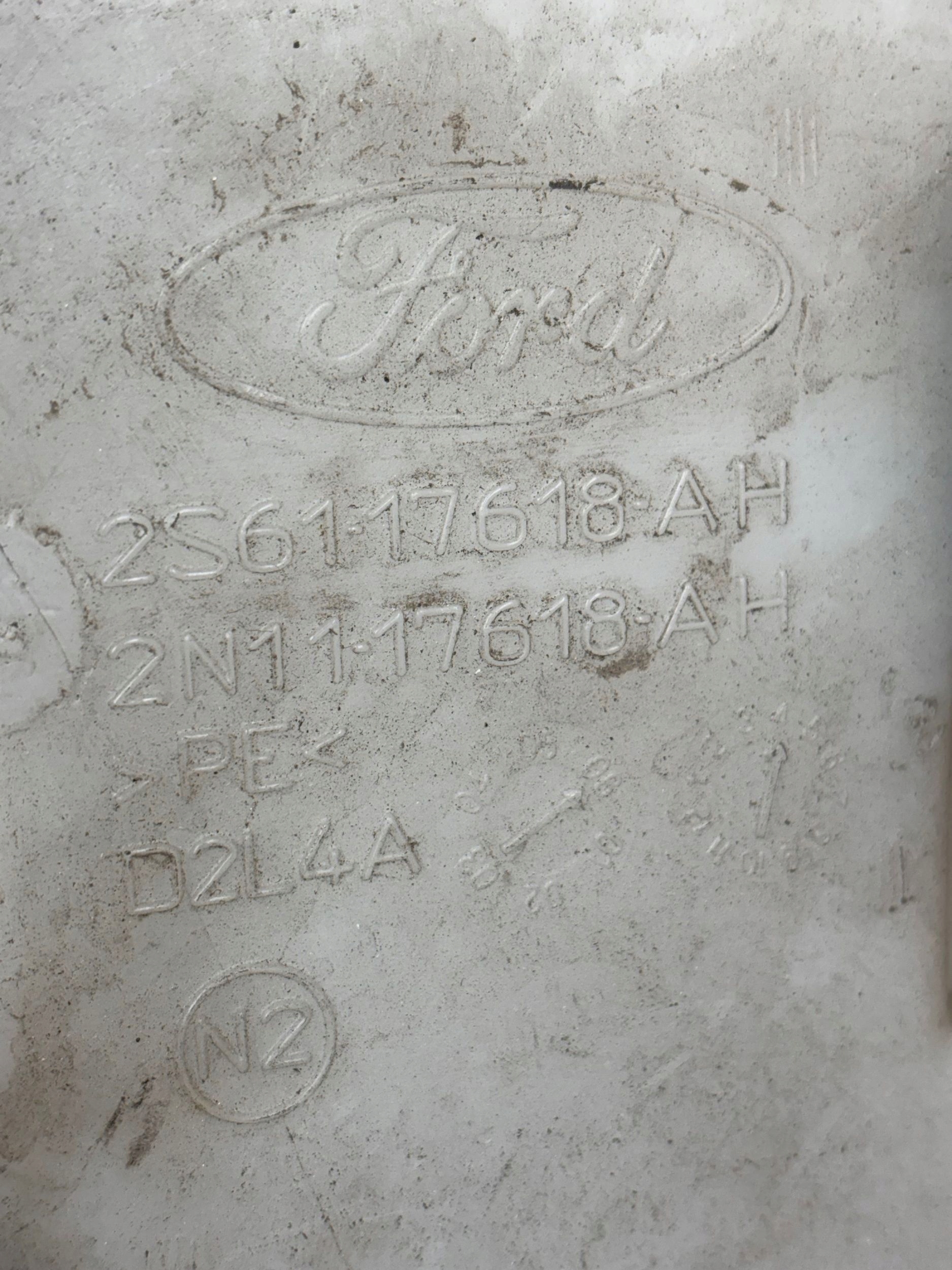 washer fluid tank MAZDA 2 DE 07