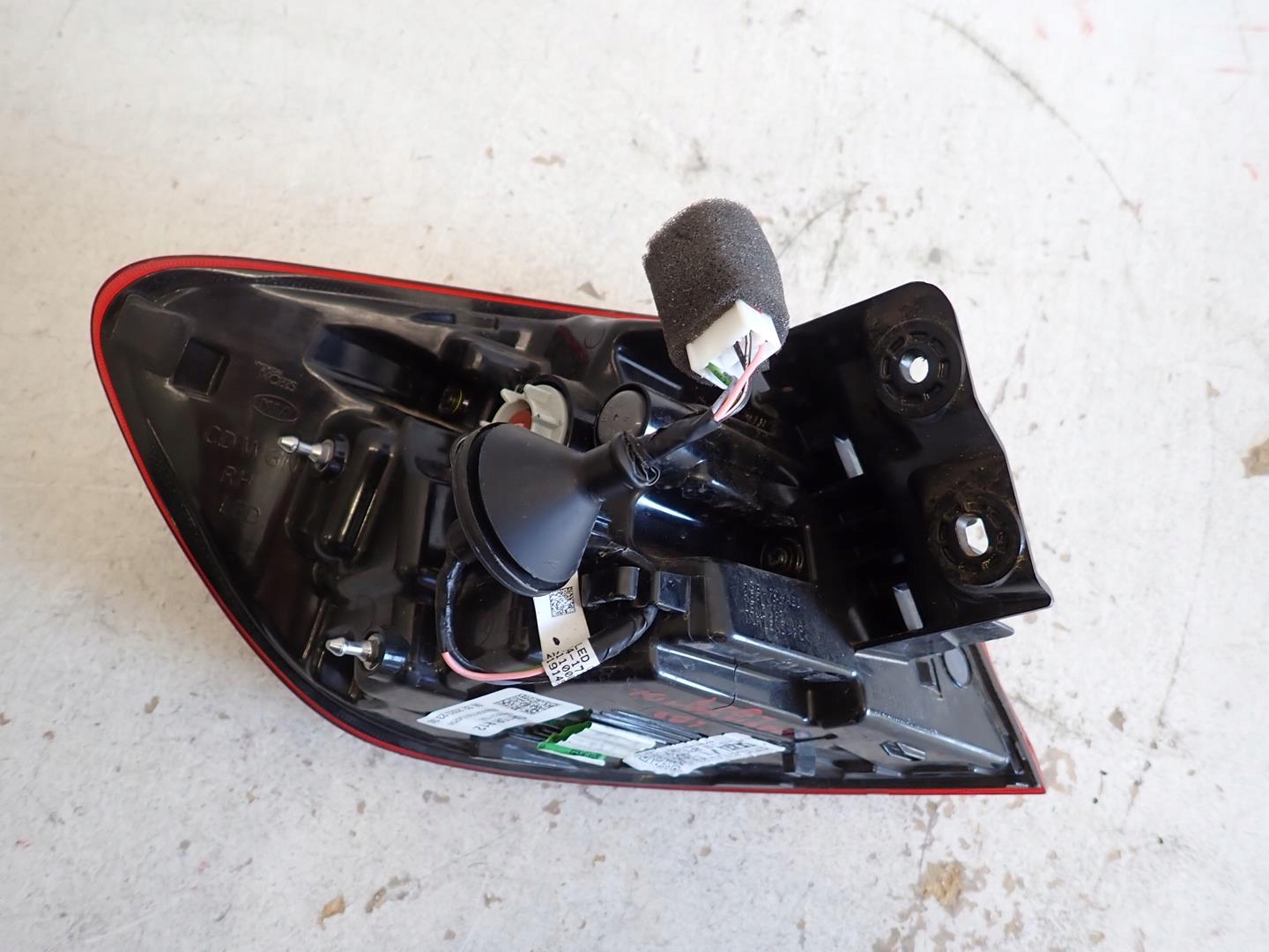 light rear part rear right KIA CEED III KOMBI 2018- 92402-J7150