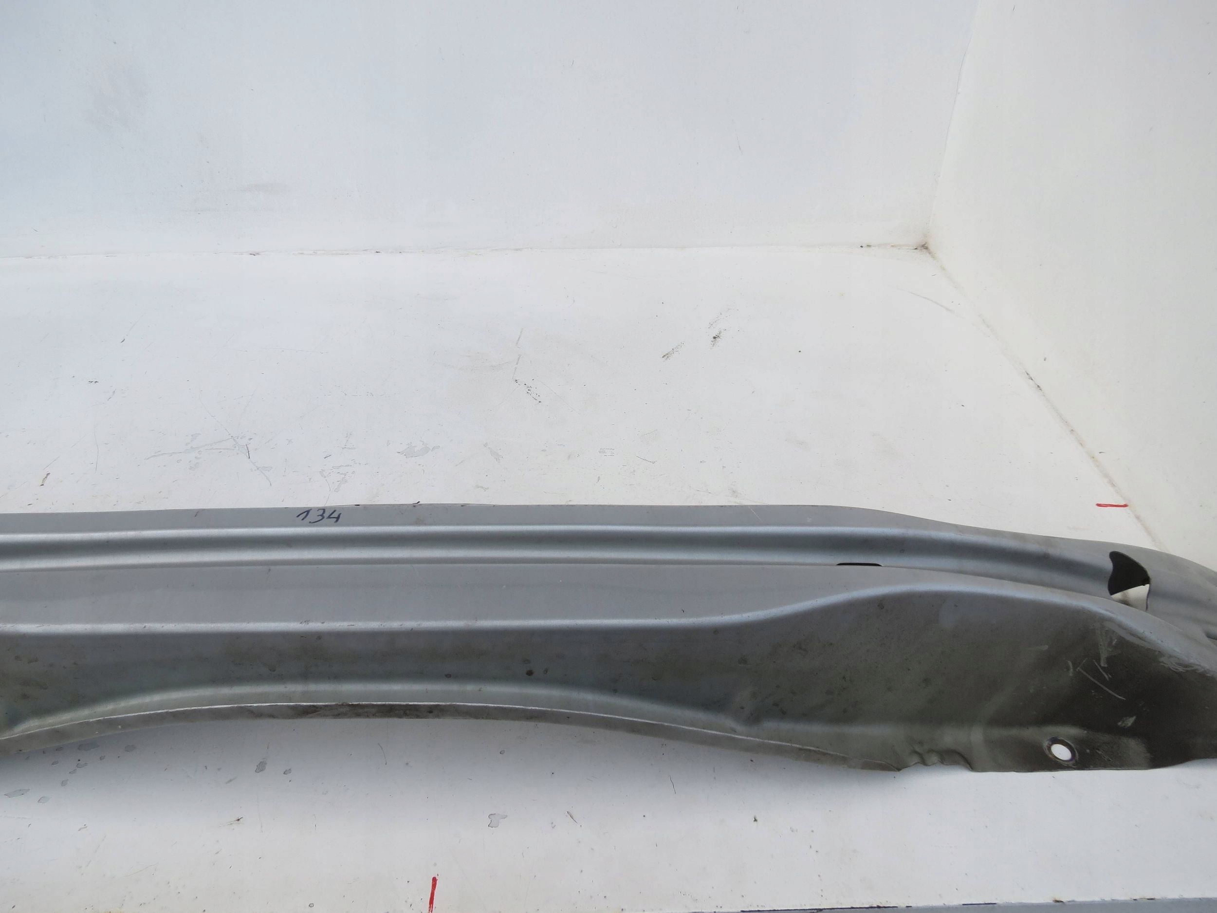 TRAVERSA paraurti posteriore VOLVO S60 II V60 e 2.4 D5 215KM 10-18r