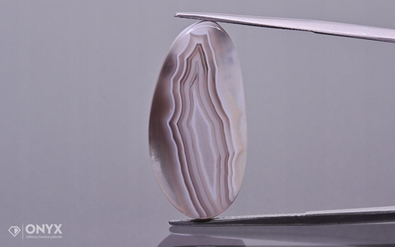 Achát Botswana konvexní nepravidelná dlažba 27,2x13,7 mm